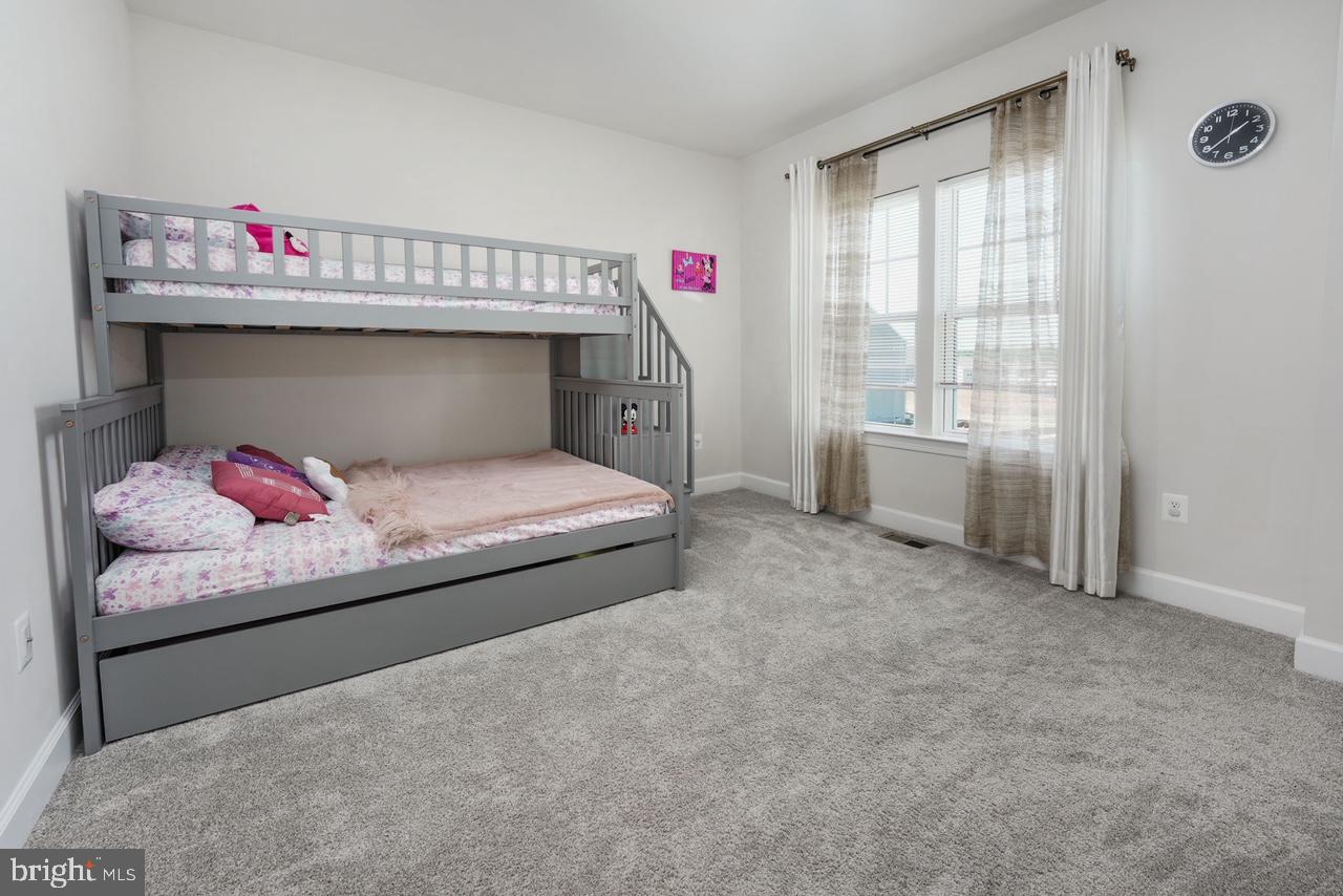 BRADLEY SQUARE - Residential