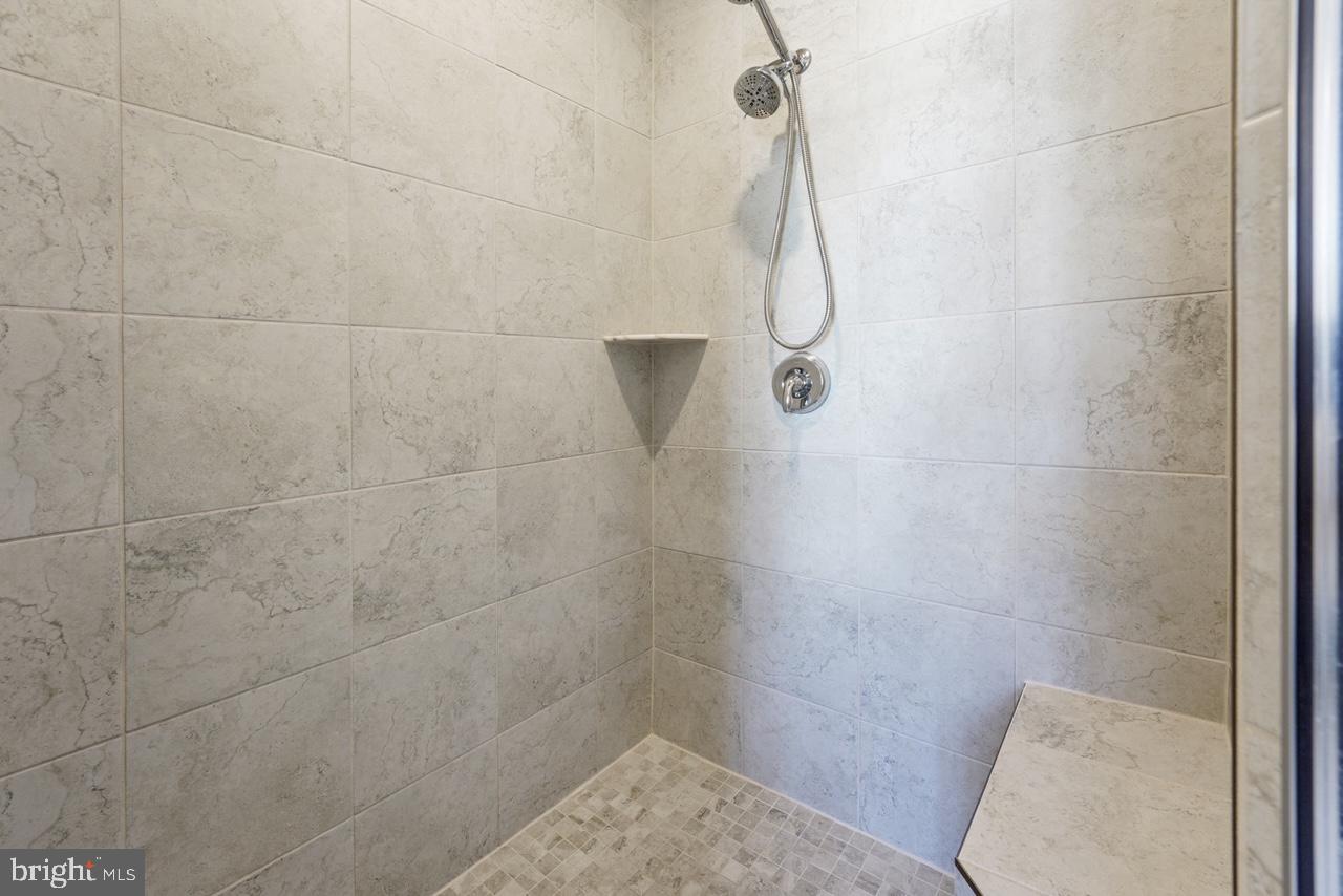 BRADLEY SQUARE - Residential