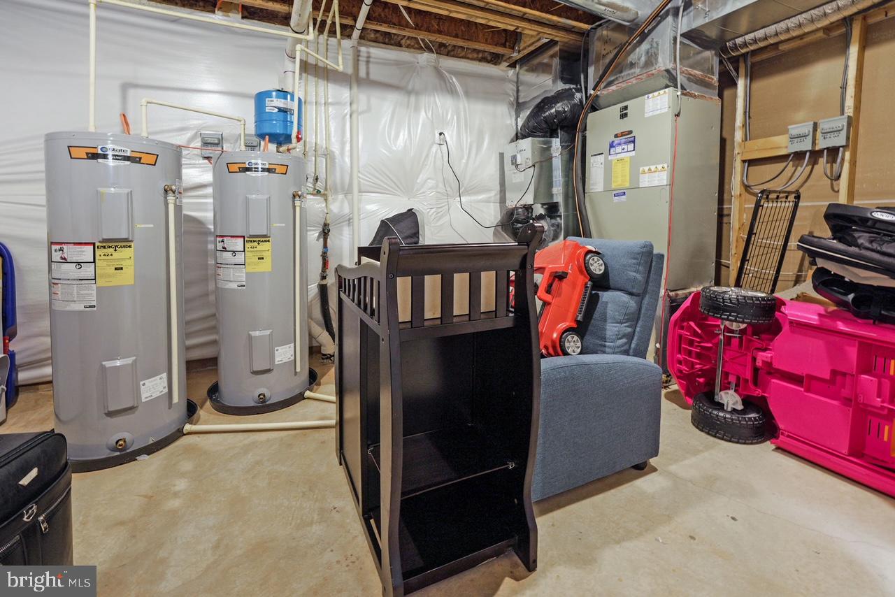 BRADLEY SQUARE - Residential