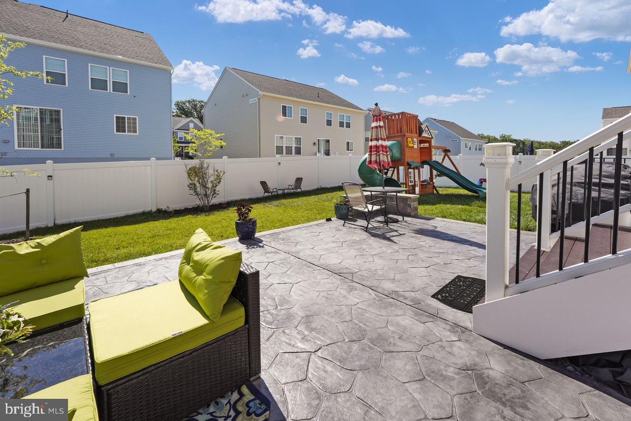 BRADLEY SQUARE - Residential