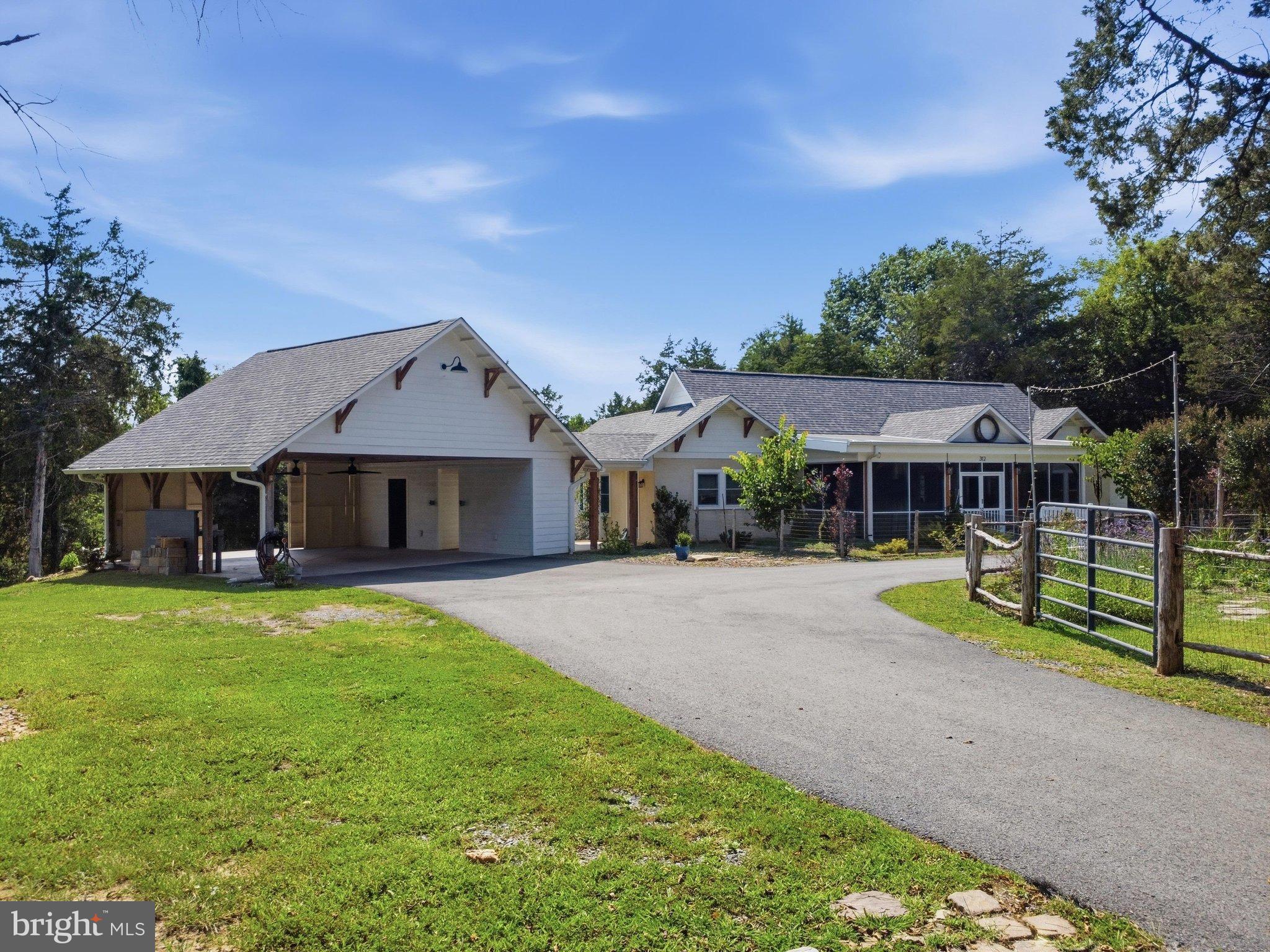 312 POTOMAC RIDGE LANE