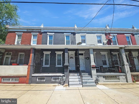 Townhouse For Sale - 1167 Lansdowne Avenue<br/> CAMDEN, NJ 08104