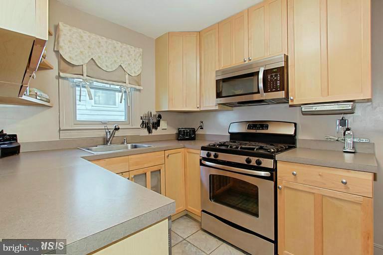 NORTH BARCROFT - Residential Lease