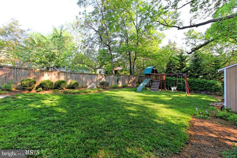 NORTH BARCROFT - Residential Lease