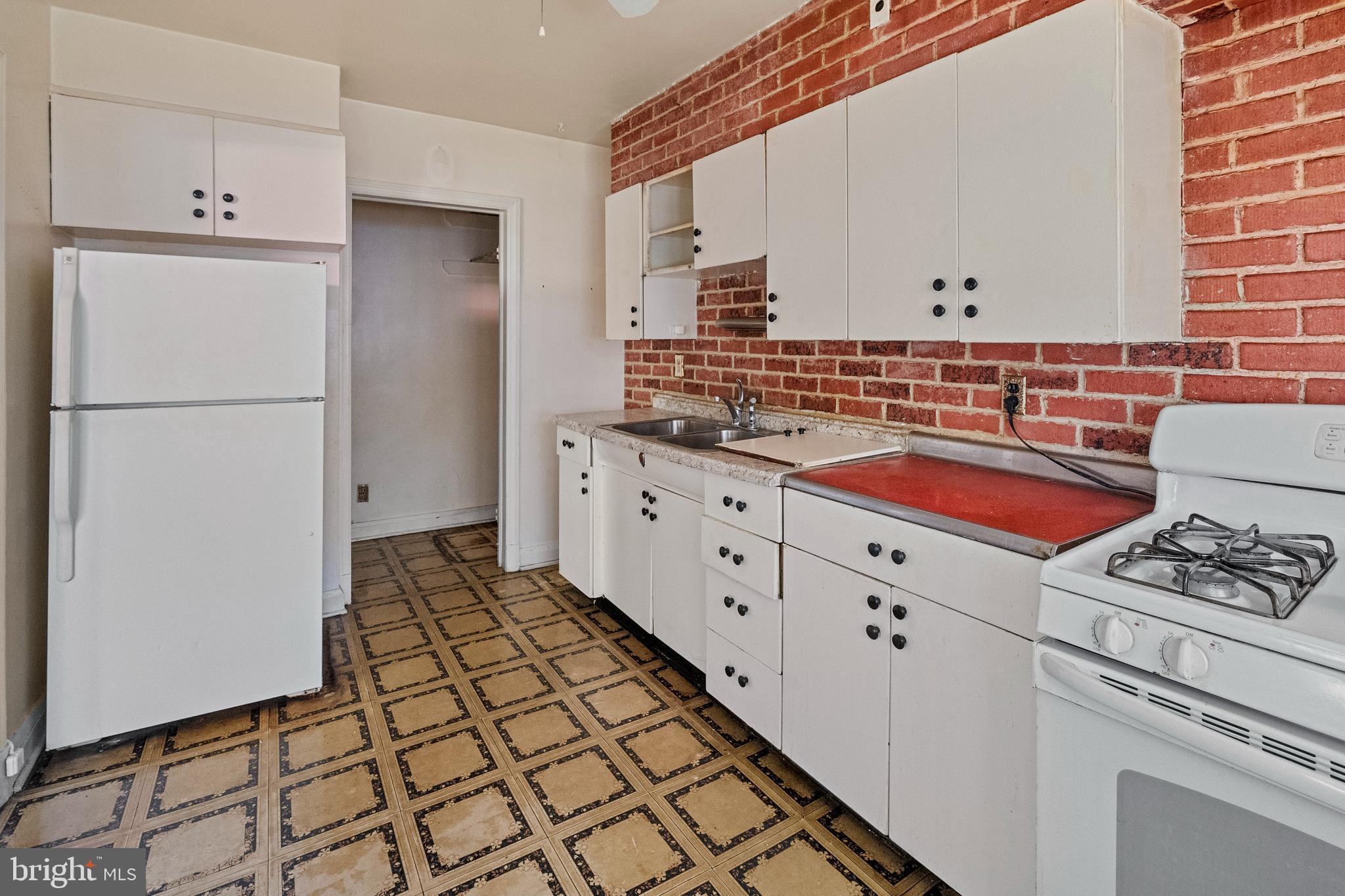 LOCH RAVEN - Residential