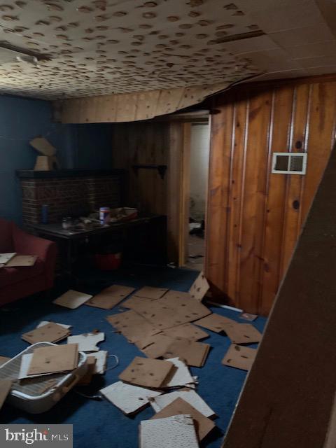 COLONIAL DRIVE - Residential