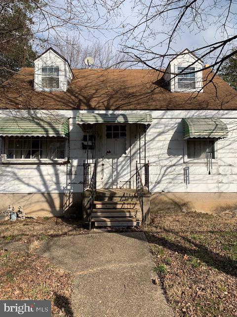 COLONIAL DRIVE - Residential