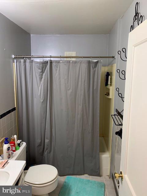 COLONIAL DRIVE - Residential