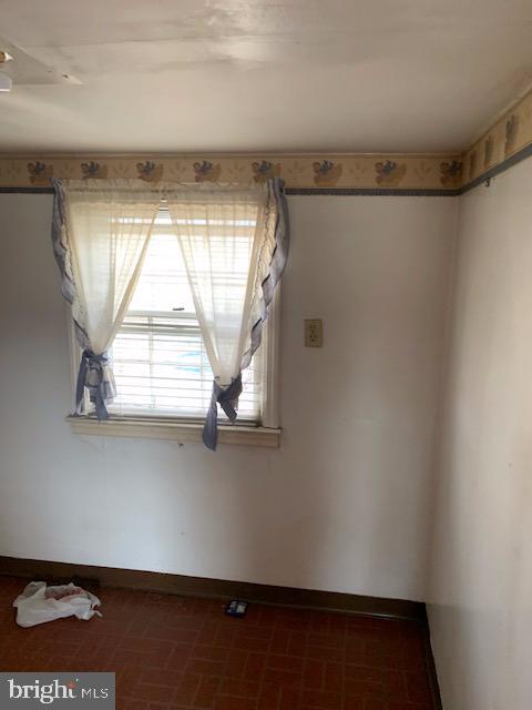 COLONIAL DRIVE - Residential