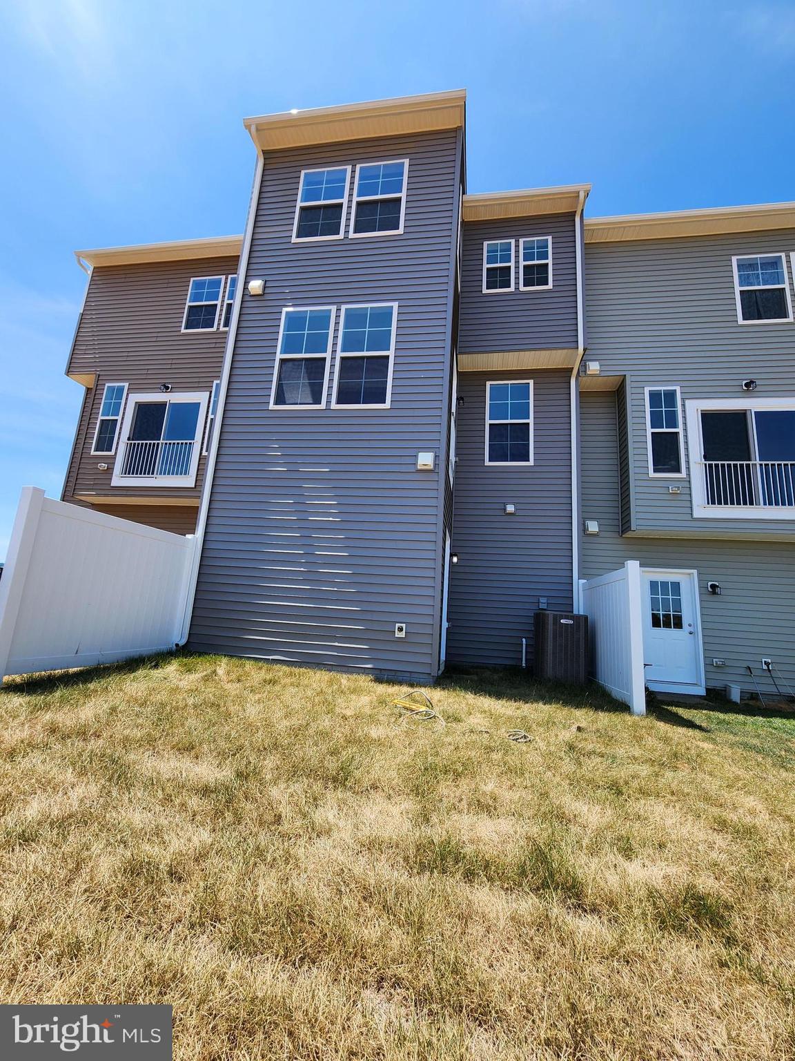 MARTINSBURG STATION - Residential Lease