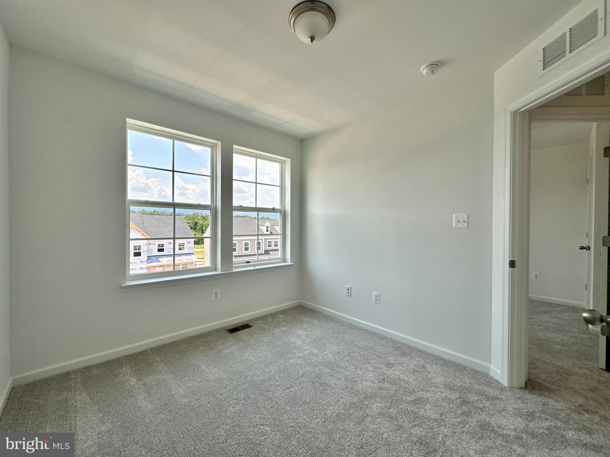 MARTINSBURG STATION - Residential Lease