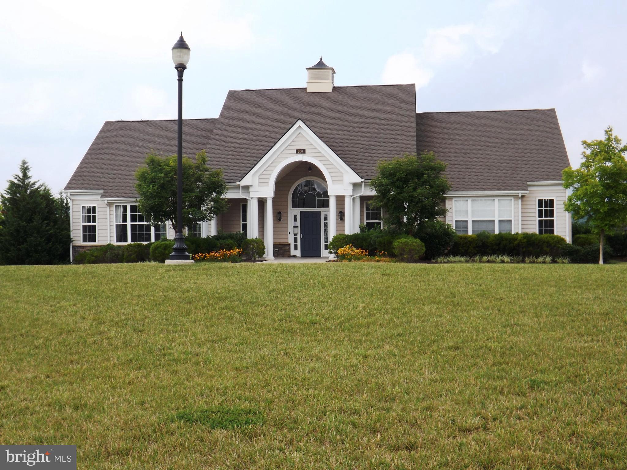 MARTINSBURG STATION - Residential Lease