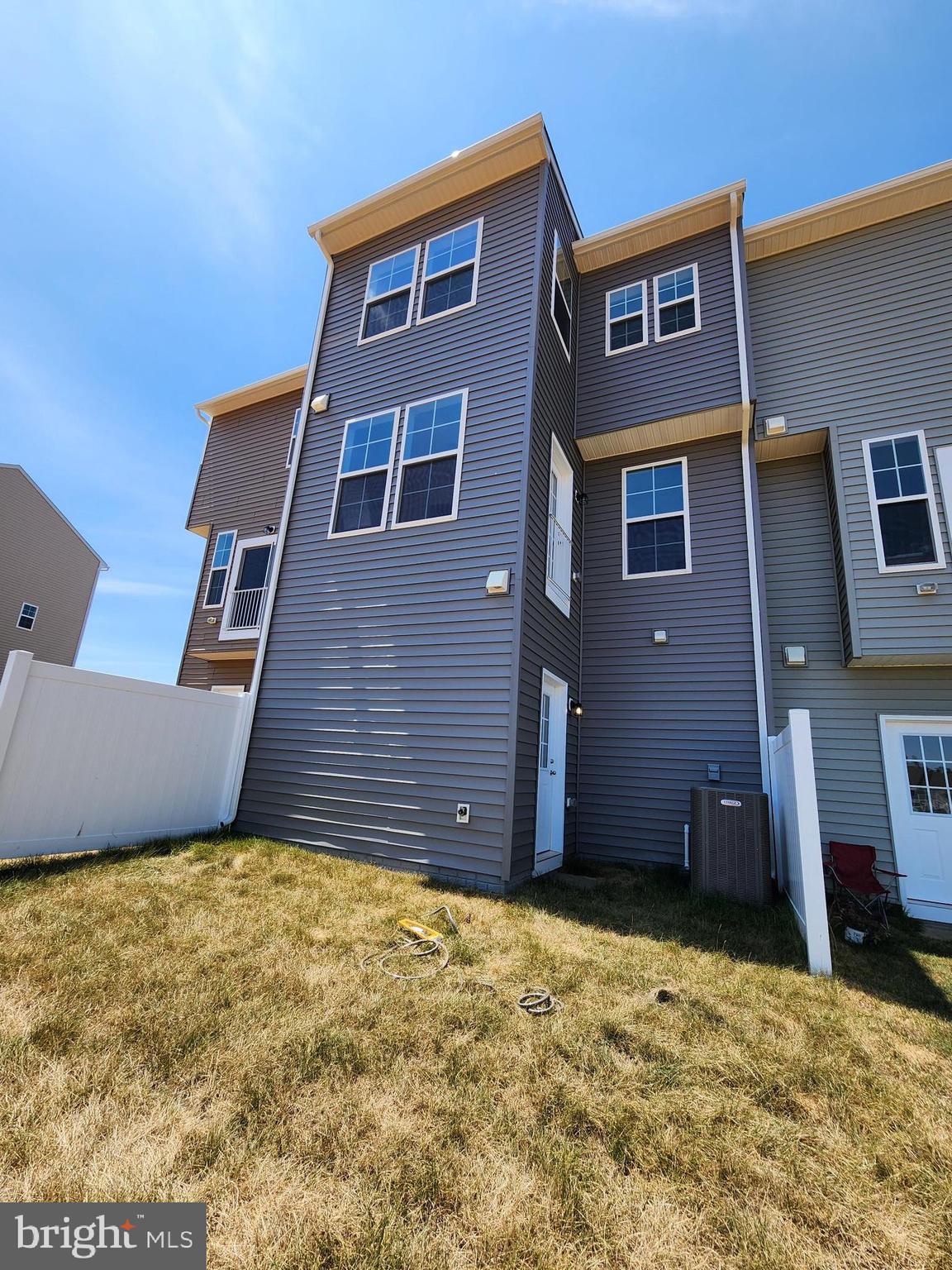 MARTINSBURG STATION - Residential Lease