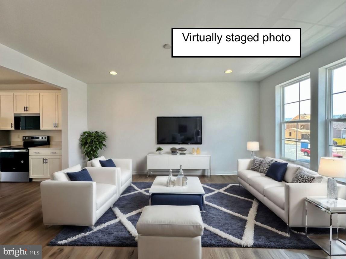 MARTINSBURG STATION - Residential Lease