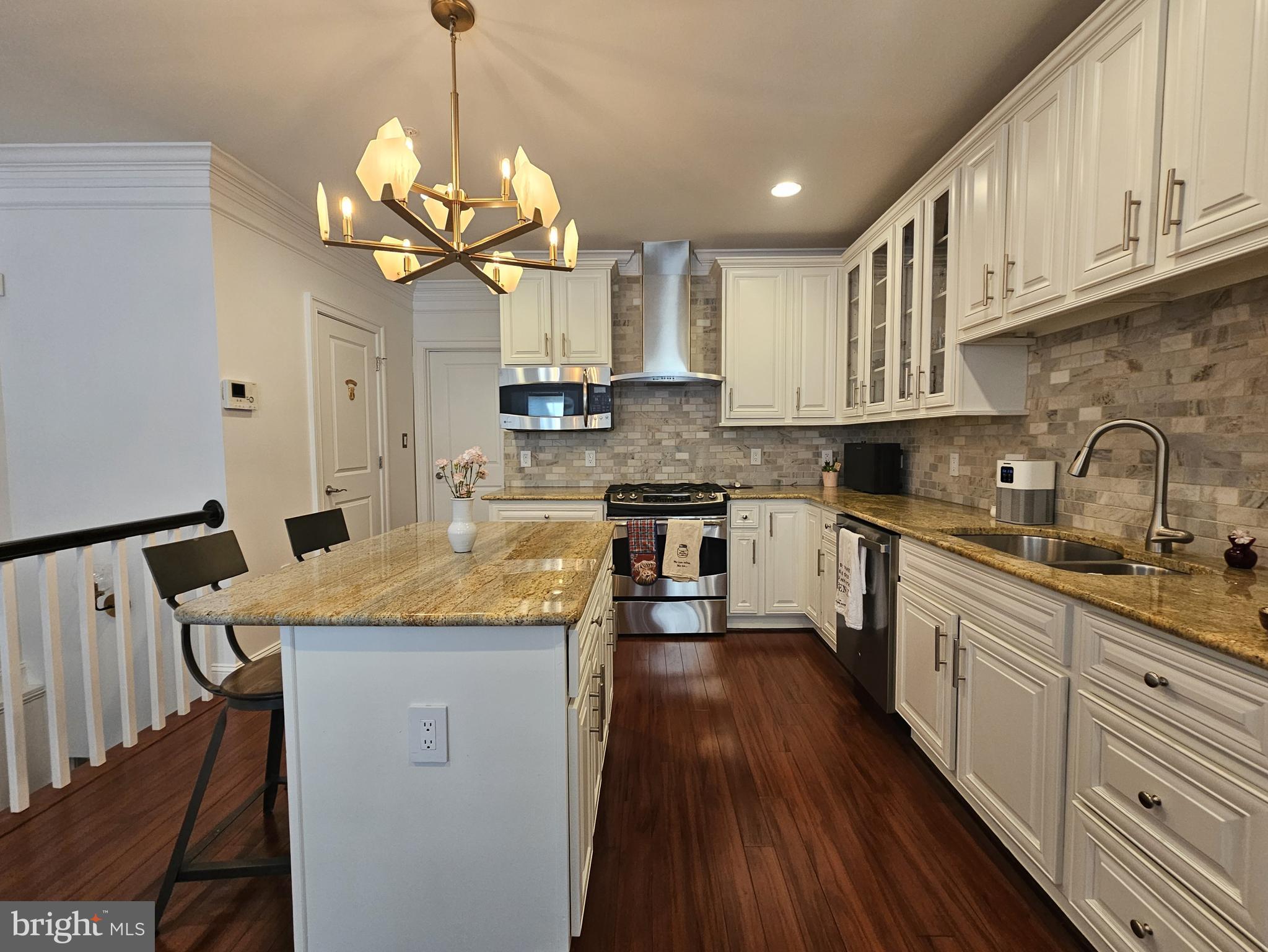 5231 CONNECTICUT AVENUE NW 102