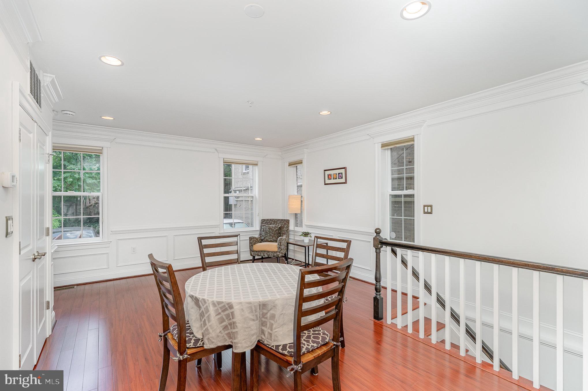 5231 CONNECTICUT AVENUE NW 102