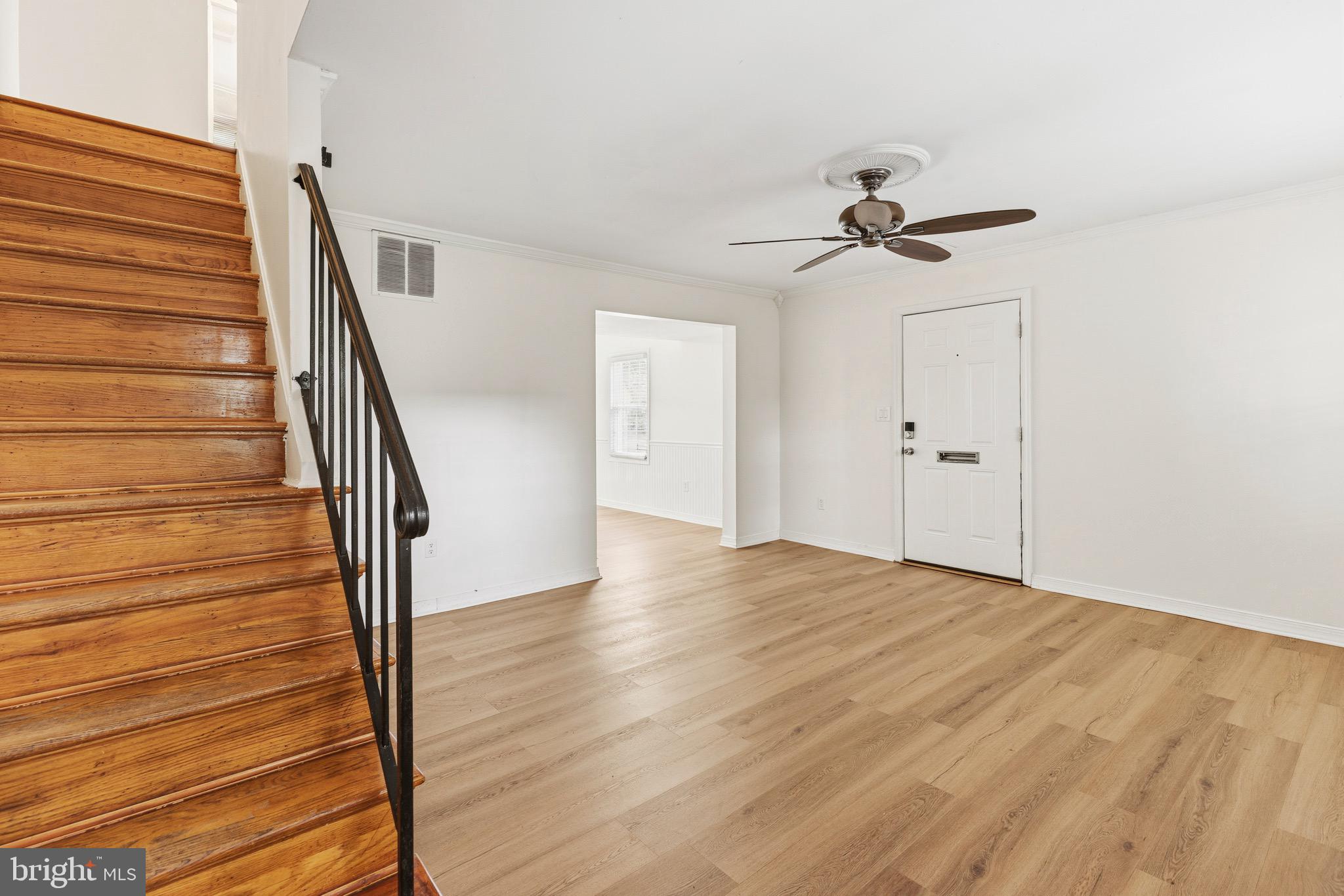 8 GEORGETOWN COURT 1-8