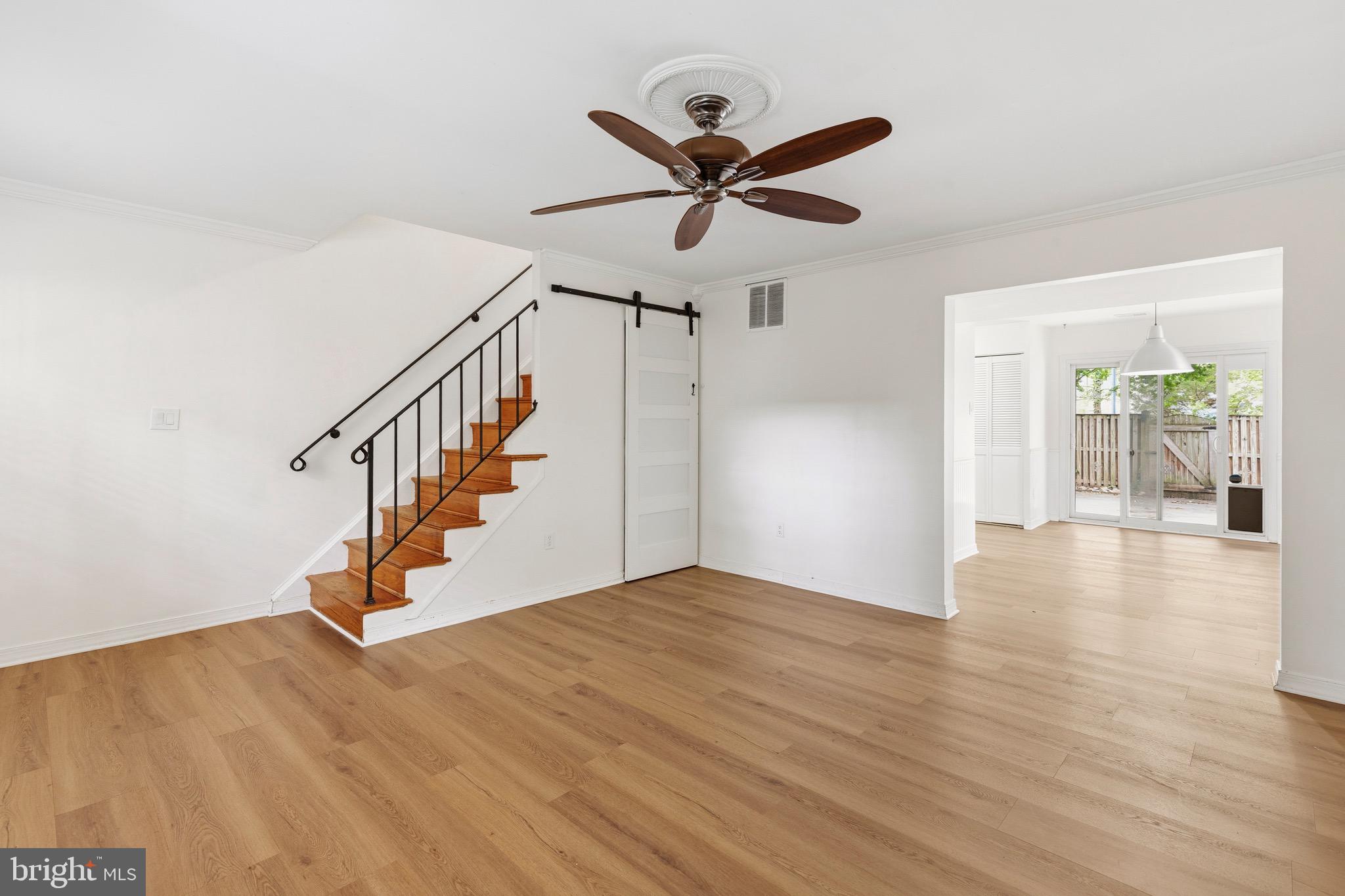 8 GEORGETOWN COURT 1-8