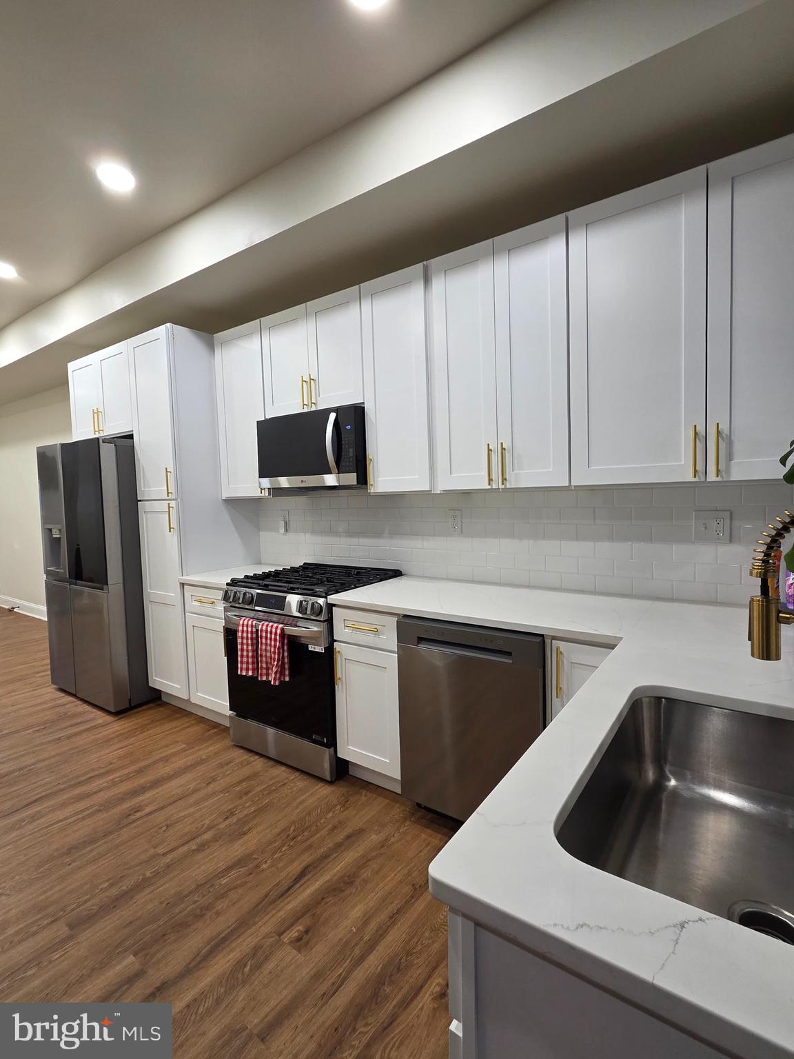 RESERVOIR HILL - Residential Lease