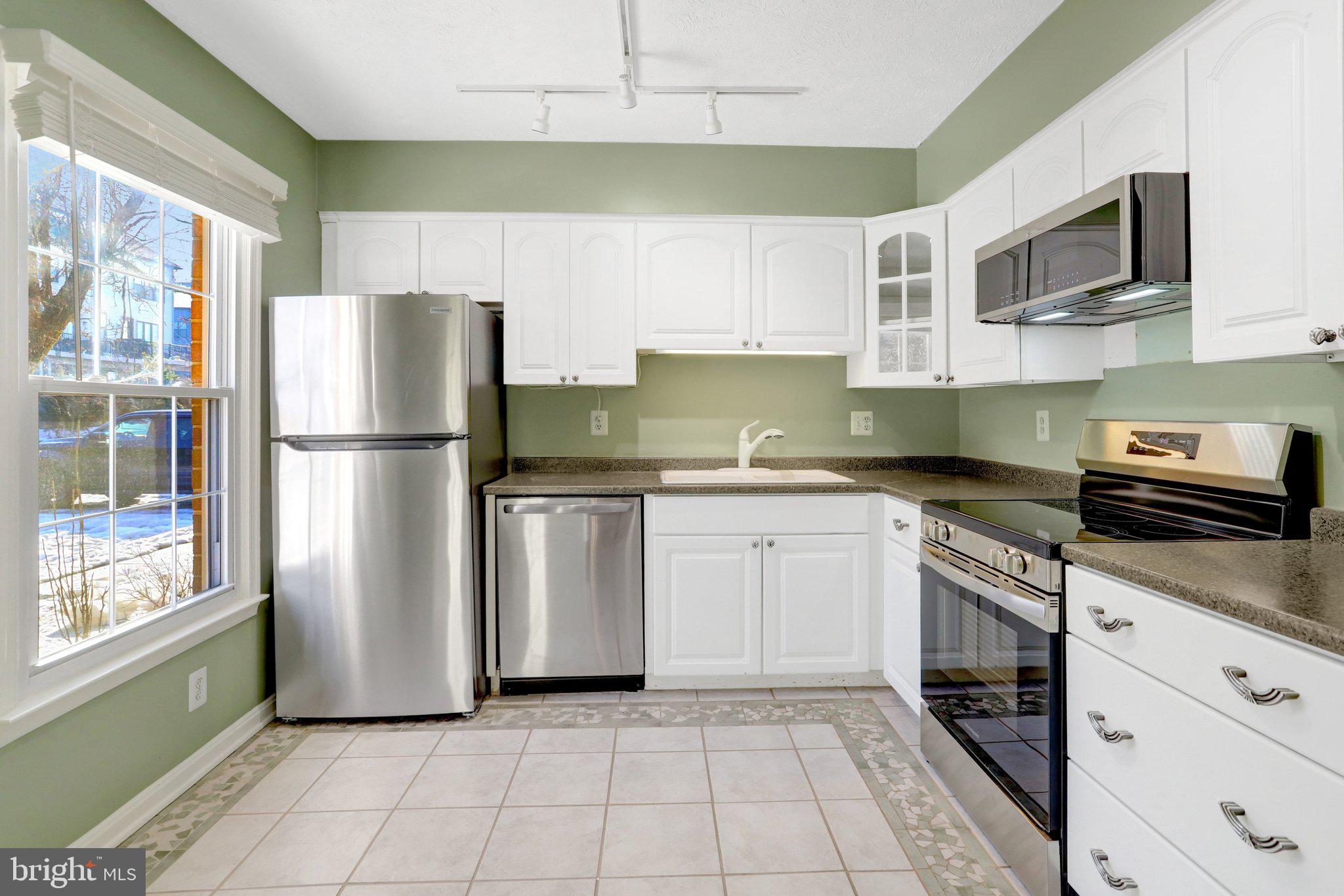 5759 INDEPENDENCE CIRCLE 5759