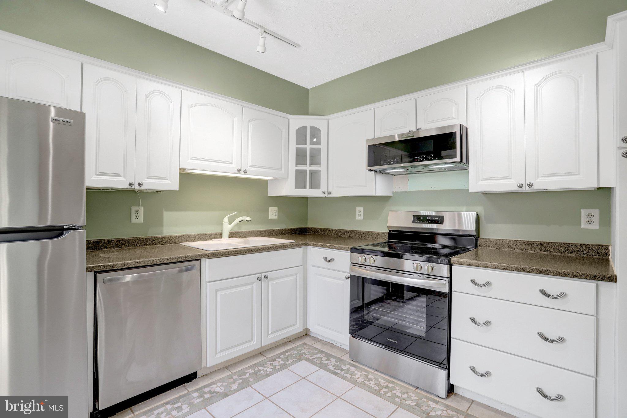 5759 INDEPENDENCE CIRCLE 5759