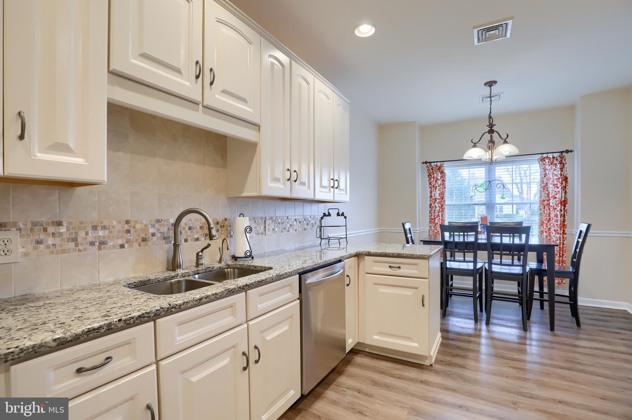 SPRING MEADOWS - Residential