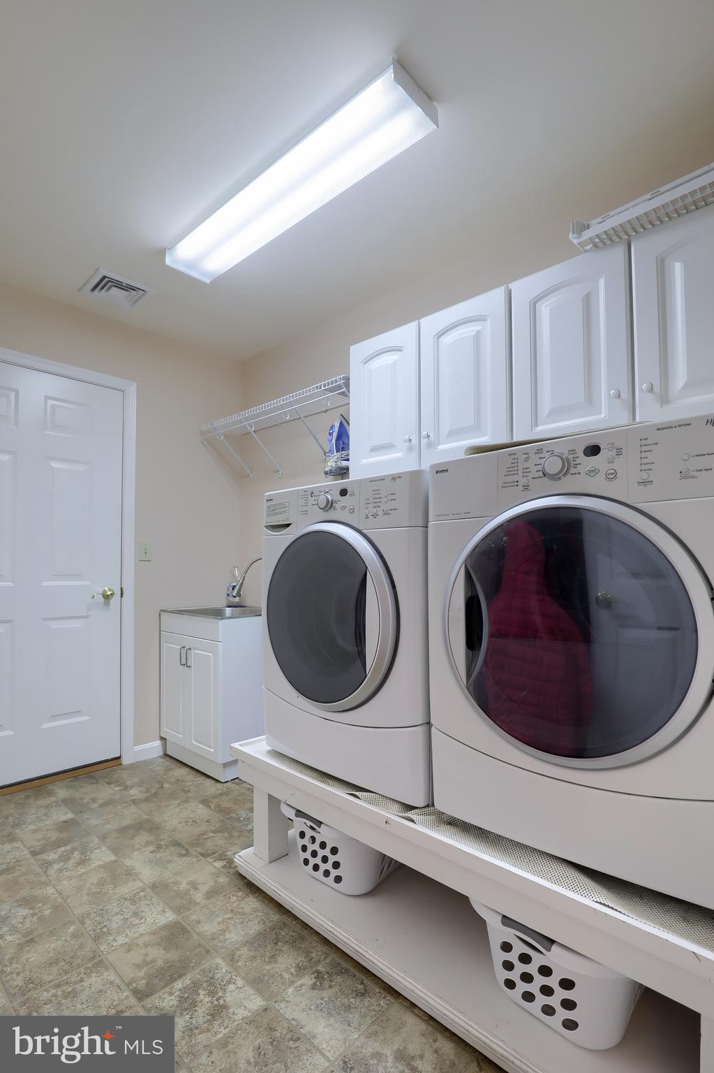 SPRING MEADOWS - Residential