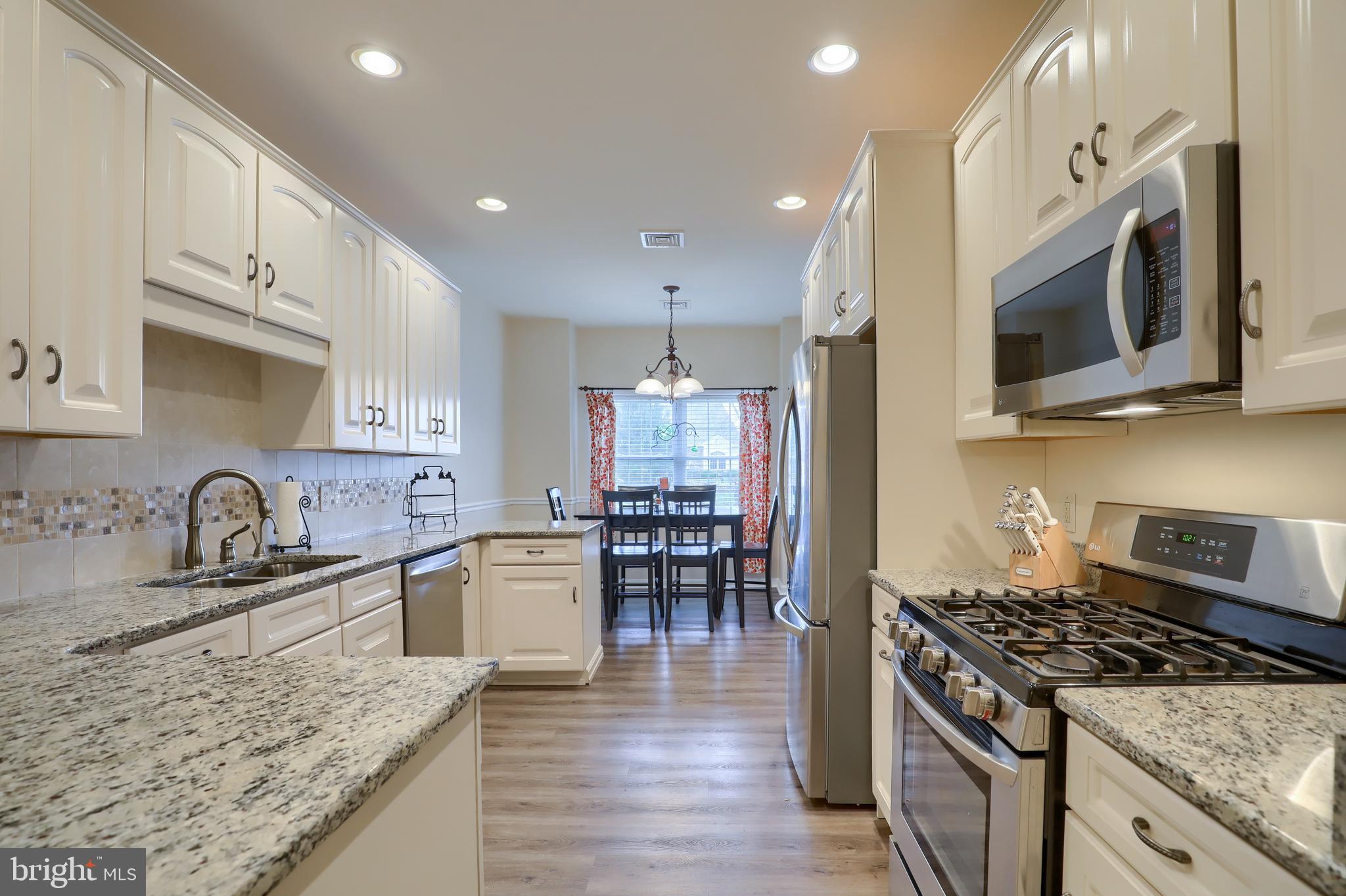 SPRING MEADOWS - Residential