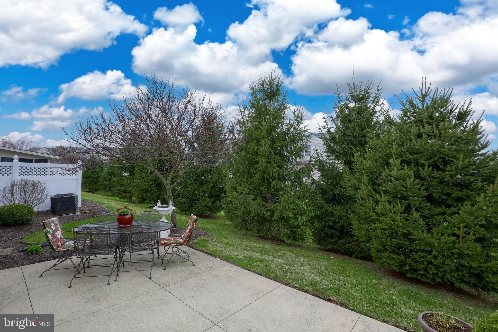 SPRING MEADOWS - Residential