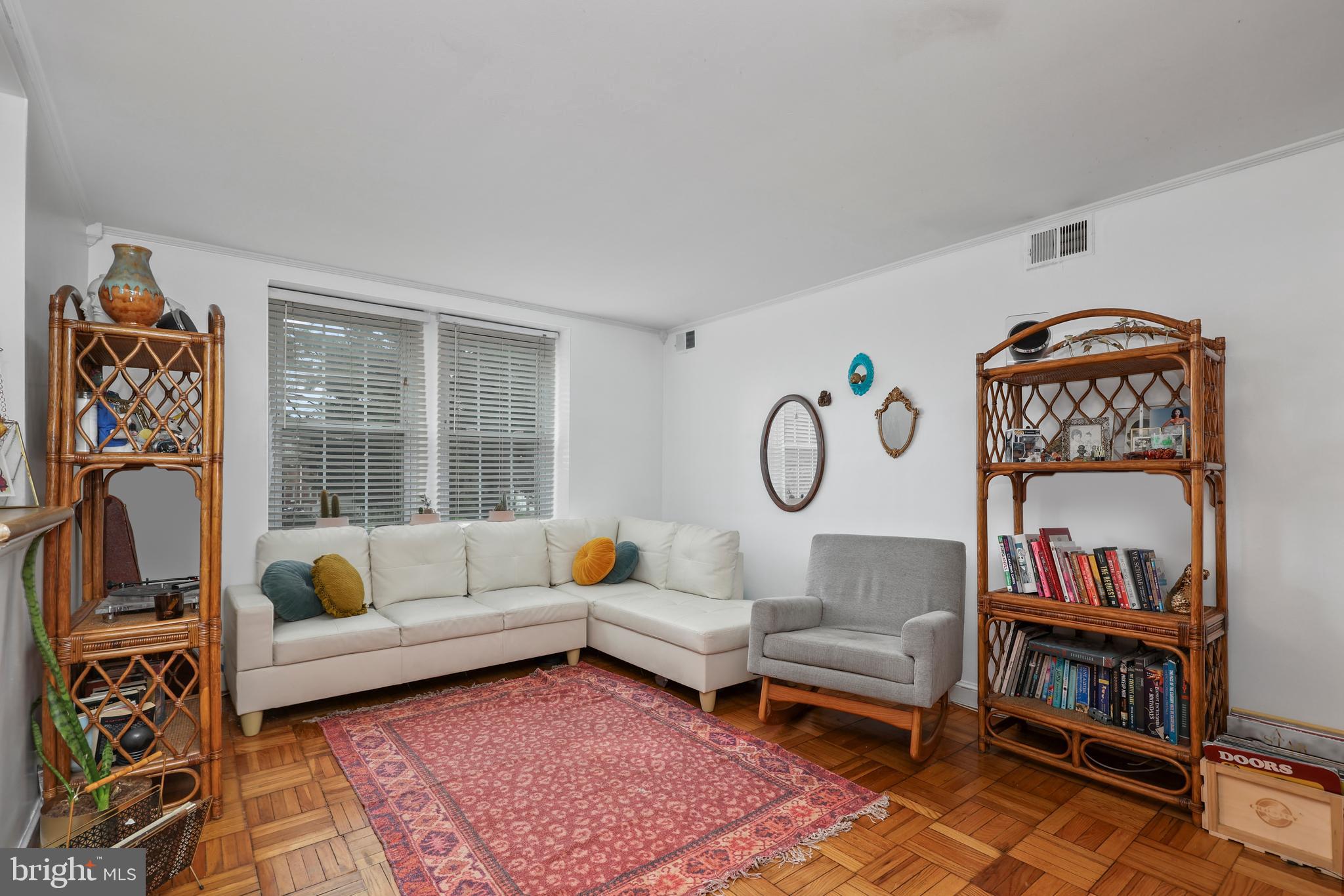 22 S OLD GLEBE ROAD 5-D