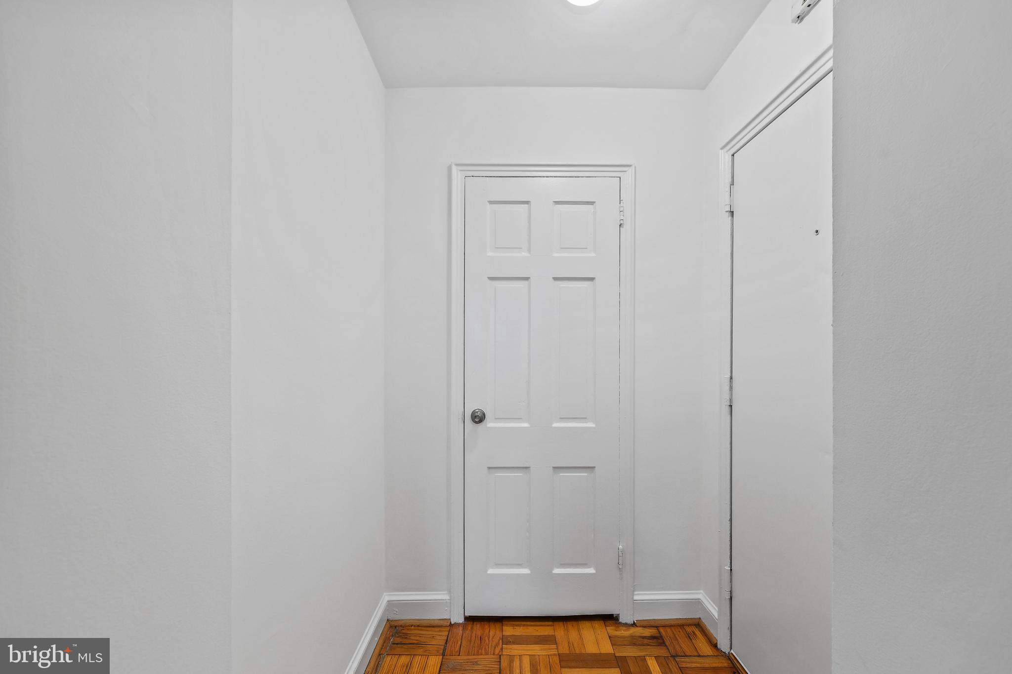 22 S OLD GLEBE ROAD 5-D