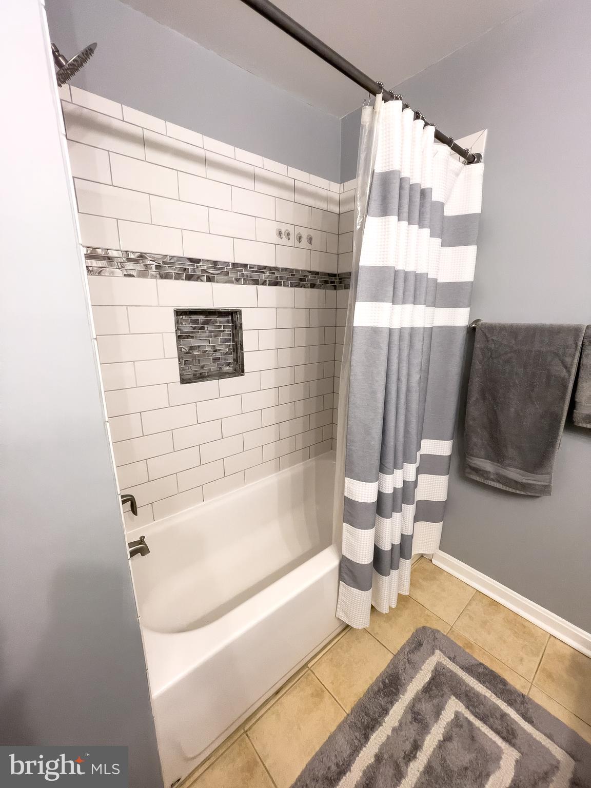 ASHLAND - Residential Lease