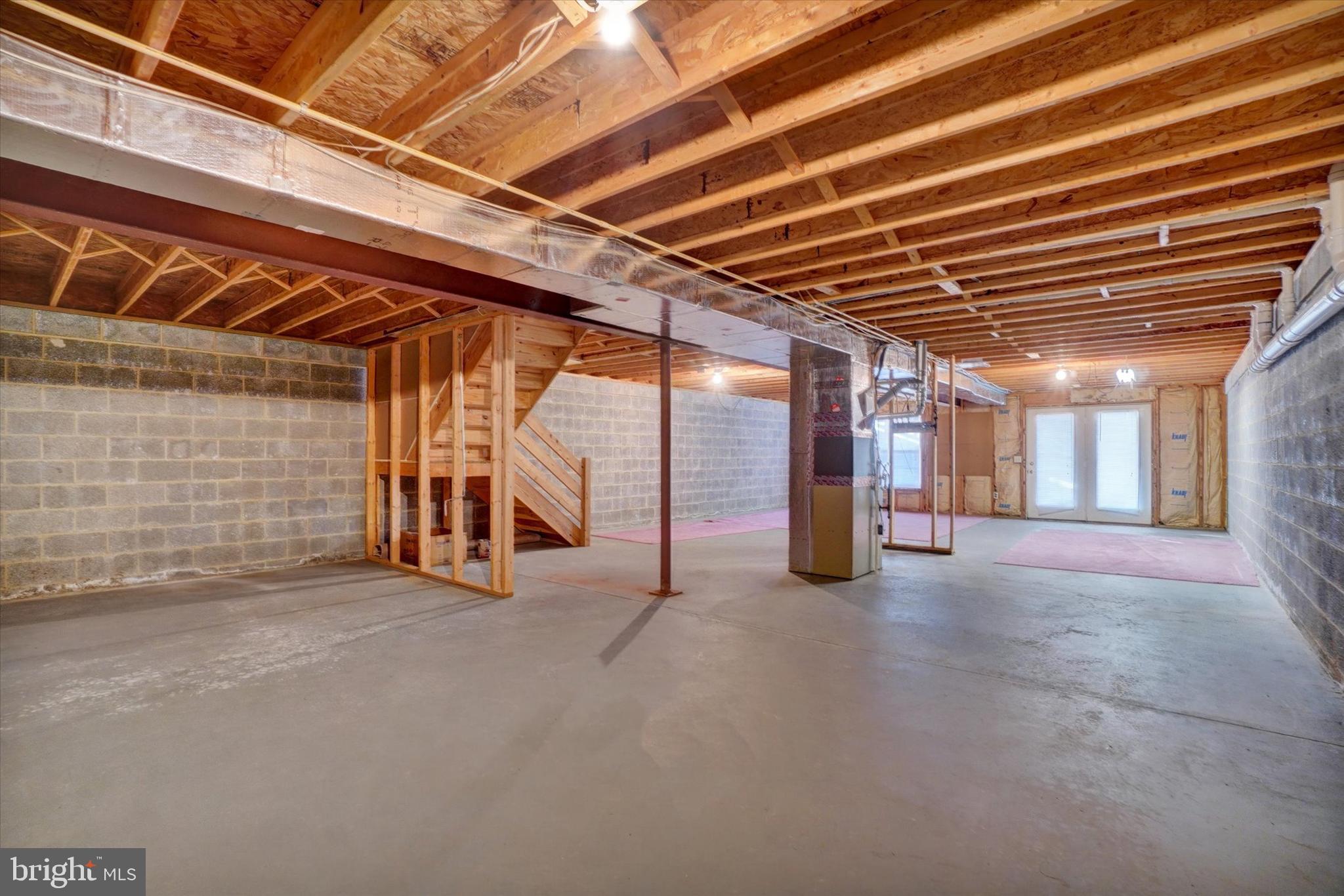 EQUINE MEADOWS - Residential