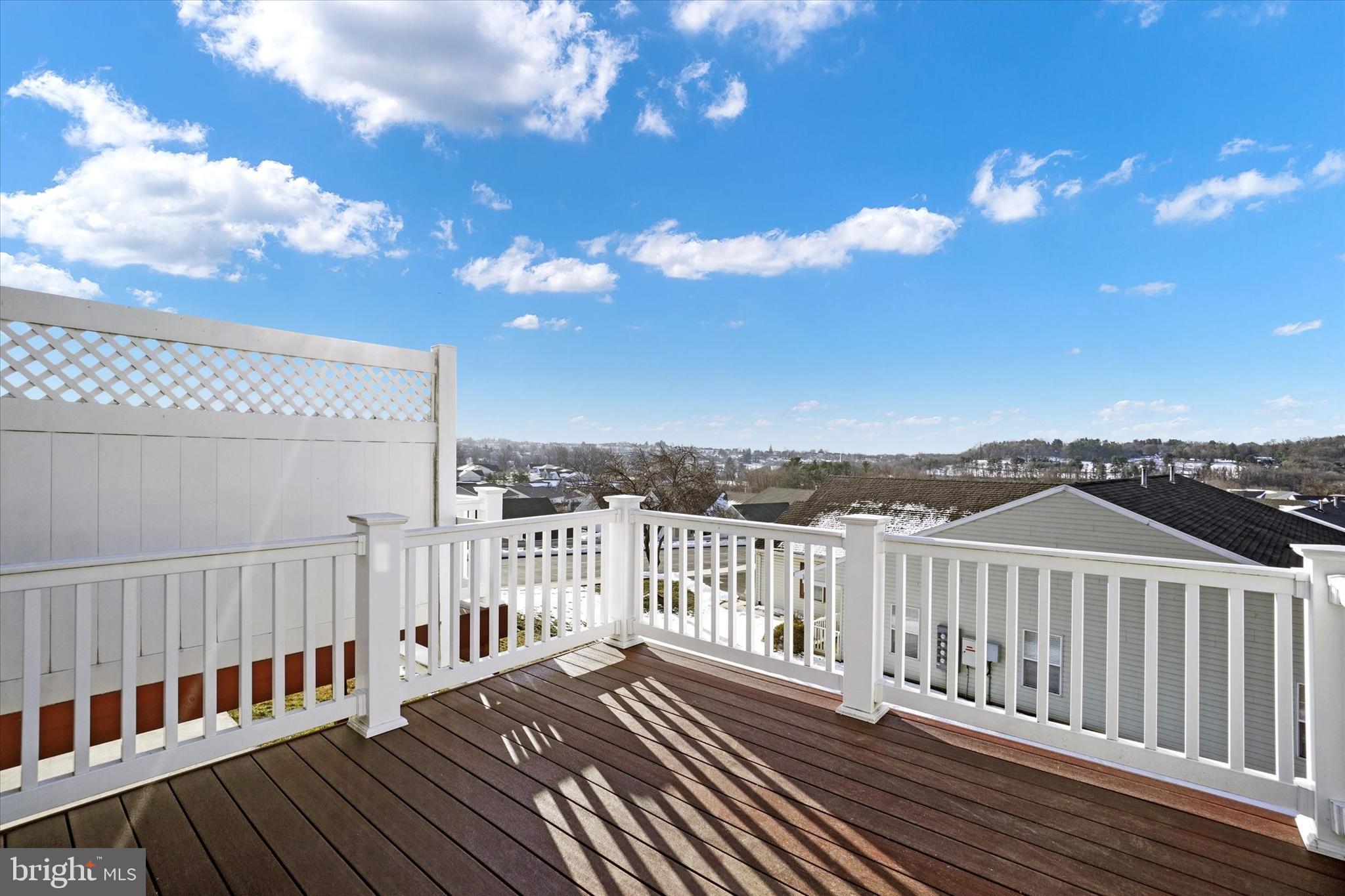 EQUINE MEADOWS - Residential