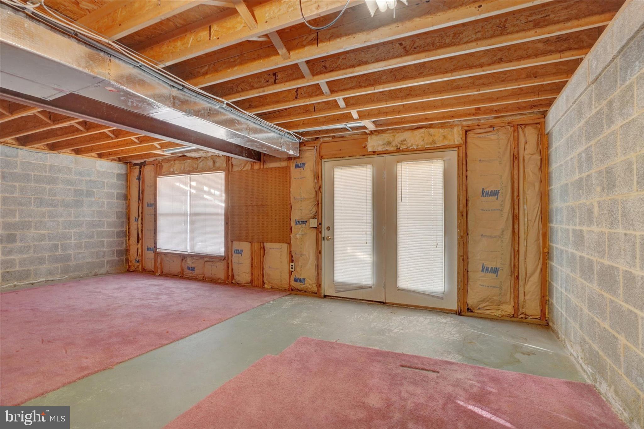 EQUINE MEADOWS - Residential