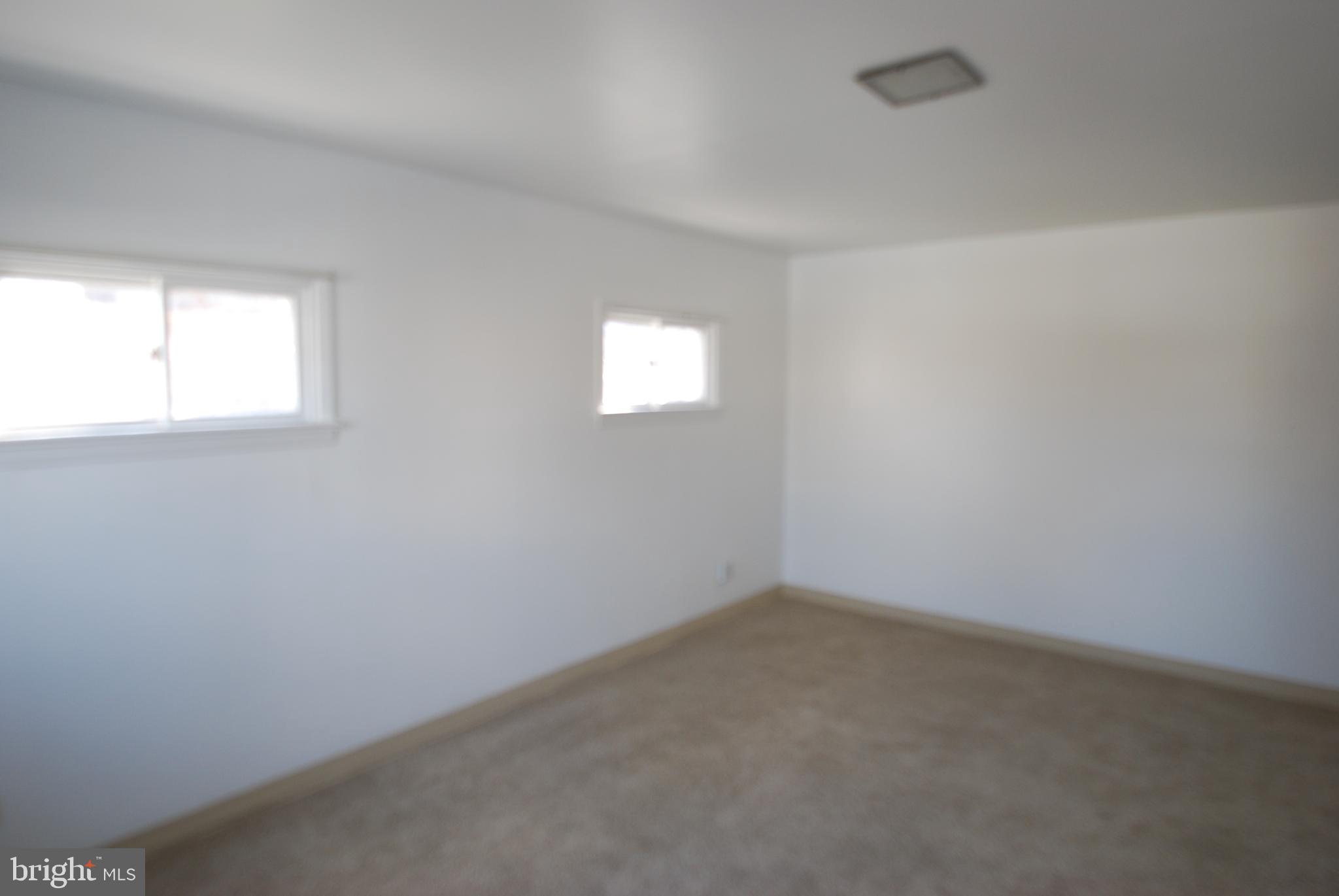 HERITAGE MANOR - Residential Lease