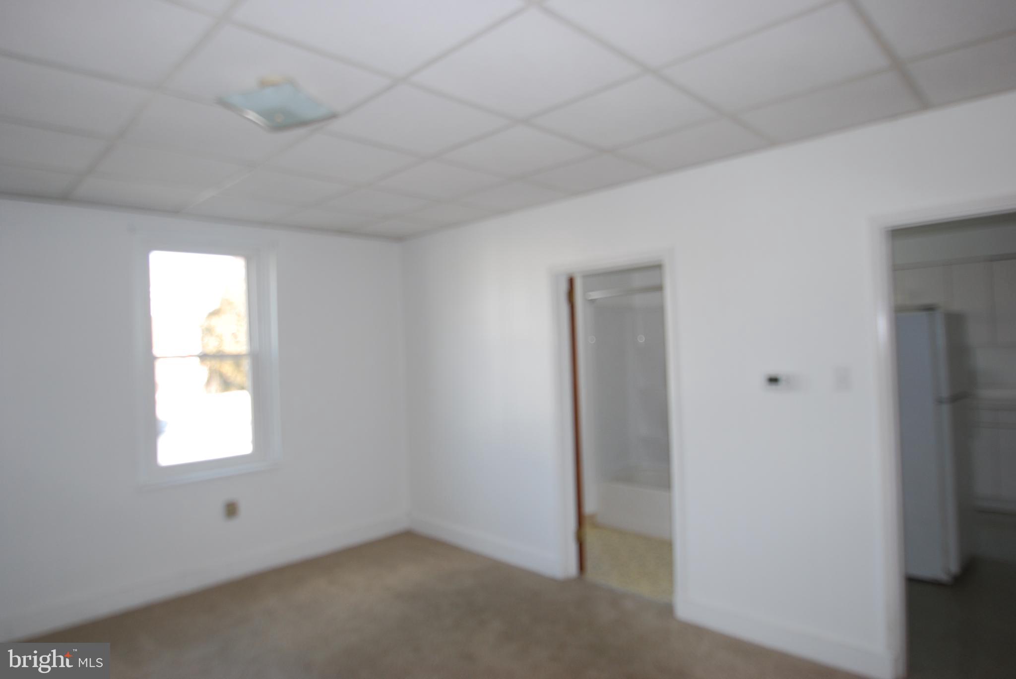 HERITAGE MANOR - Residential Lease