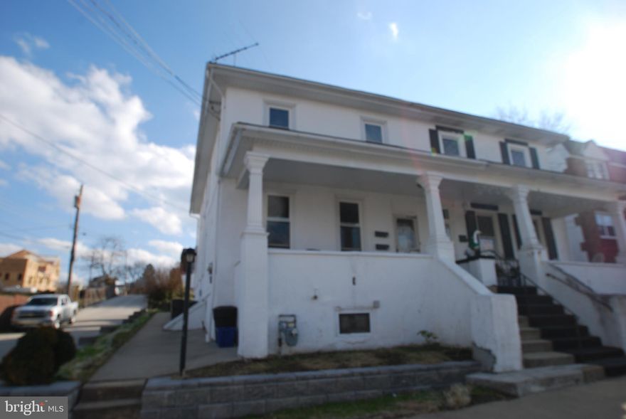 1st floor apartment in Bridgeport, walk through 2 bedroom, living room, kitchen, shared porch with the upstairs neighbor, yard and basement. Newer windows, new carpet, washer, dryer and refrigerator, Absolutely No pets,