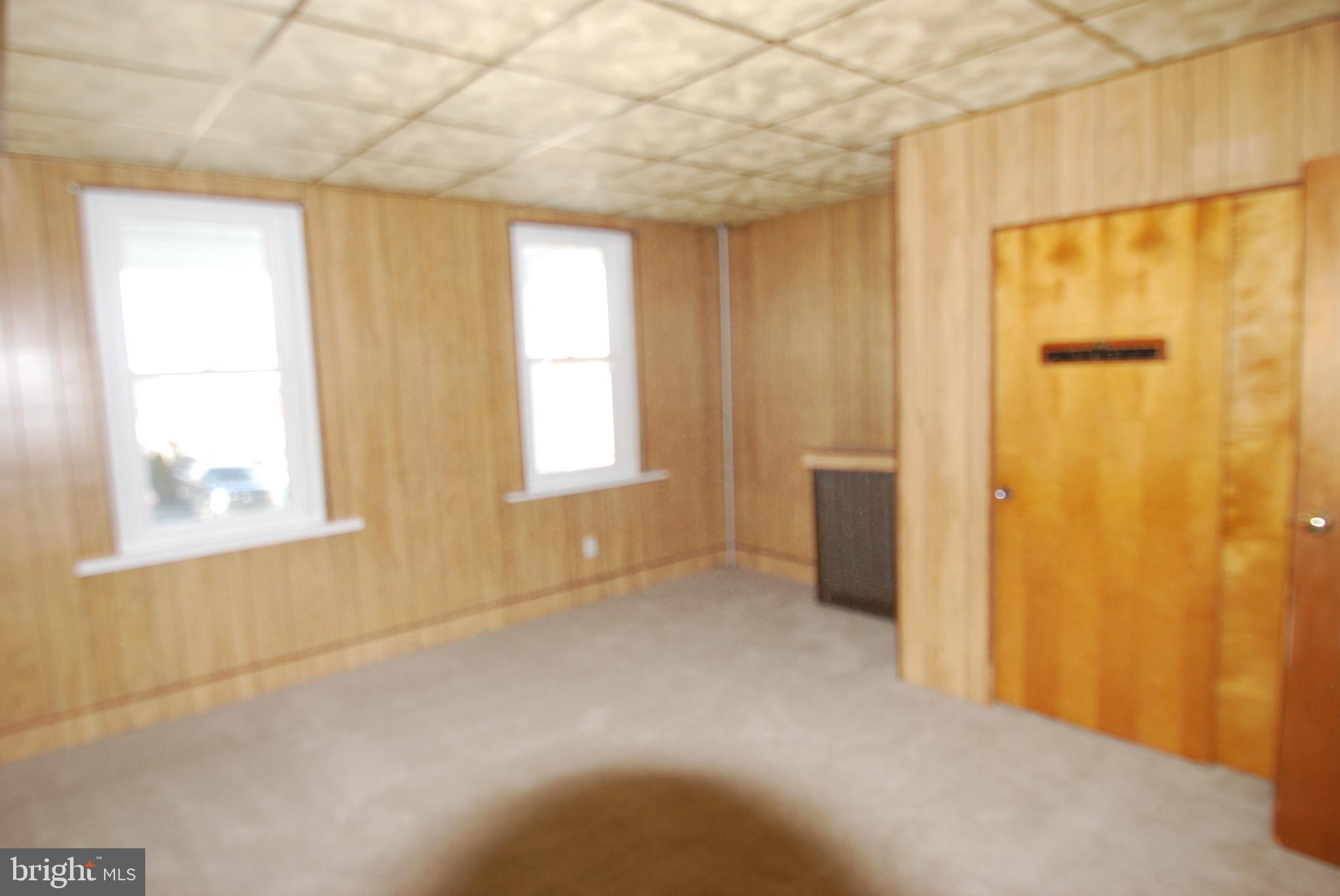 HERITAGE MANOR - Residential Lease
