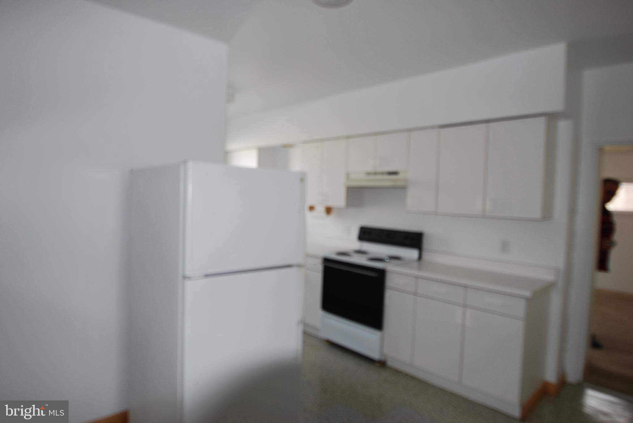 HERITAGE MANOR - Residential Lease