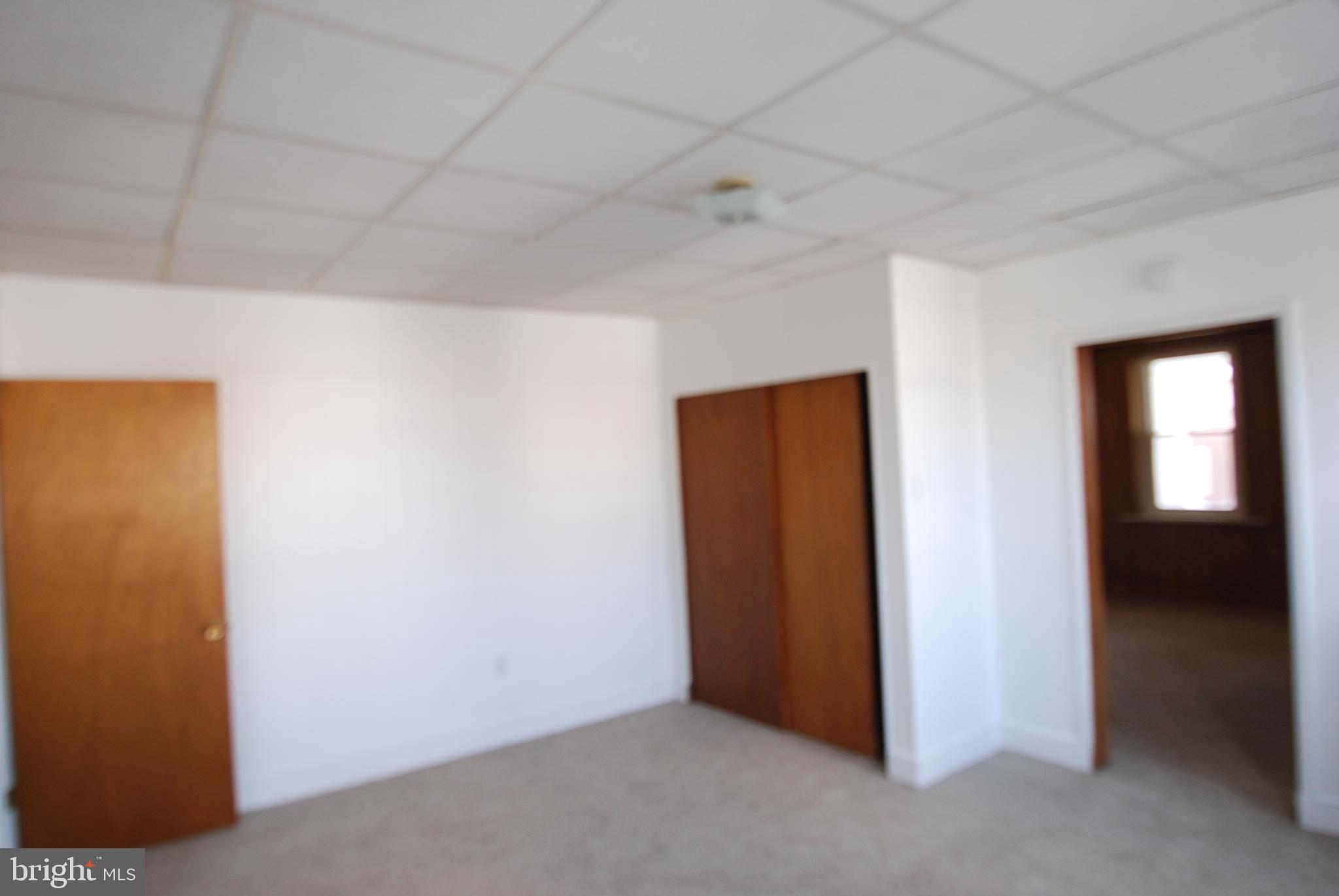 HERITAGE MANOR - Residential Lease