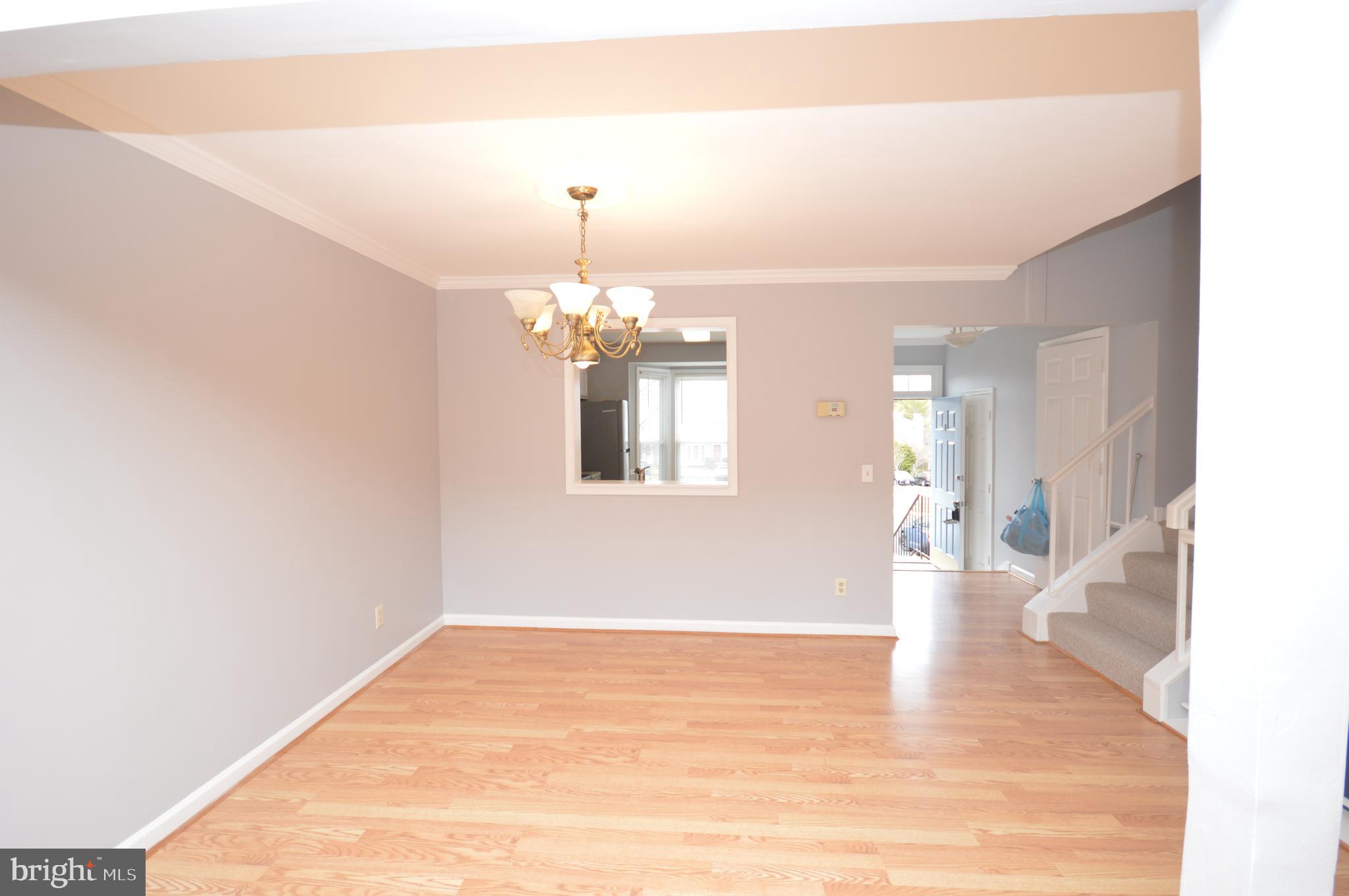 SPRING KNOLL - Residential