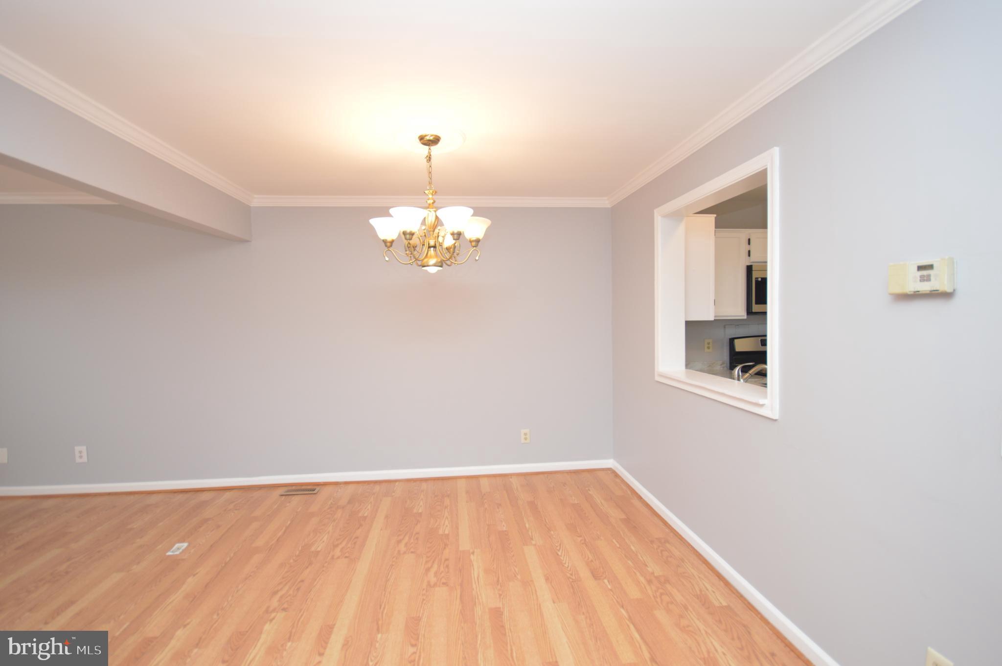 SPRING KNOLL - Residential