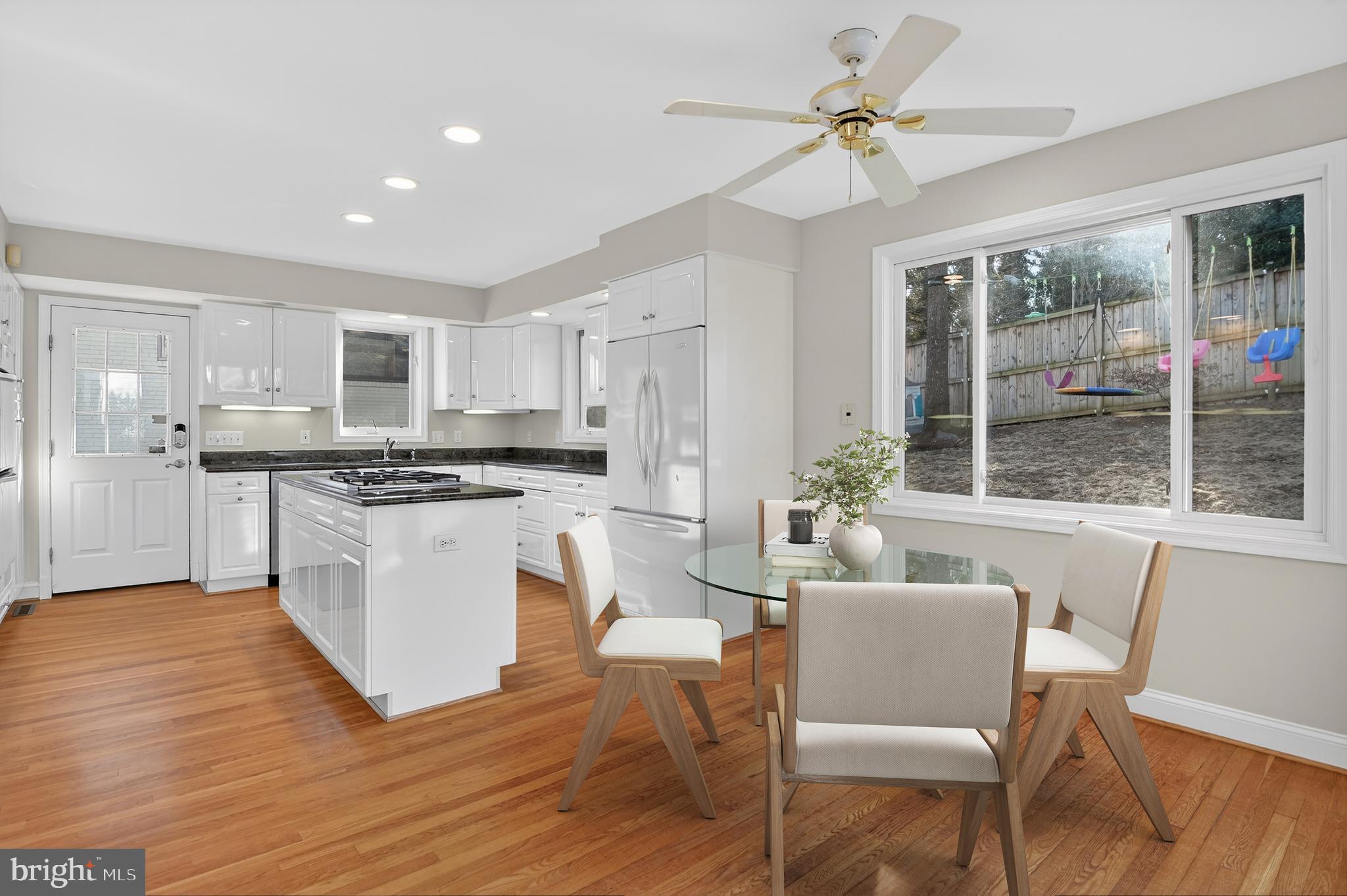 BRADLEY HILLS - Residential