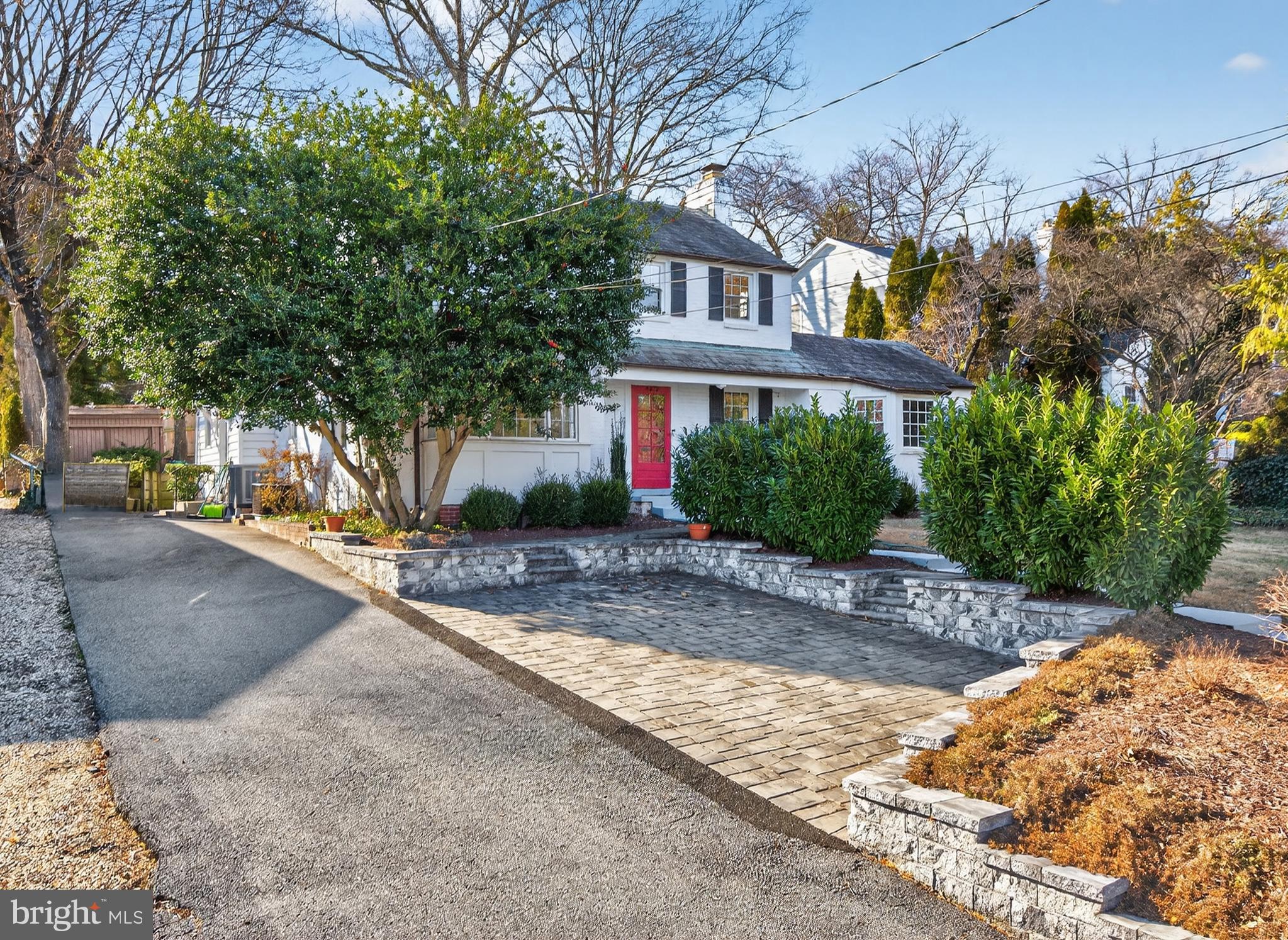 BRADLEY HILLS - Residential