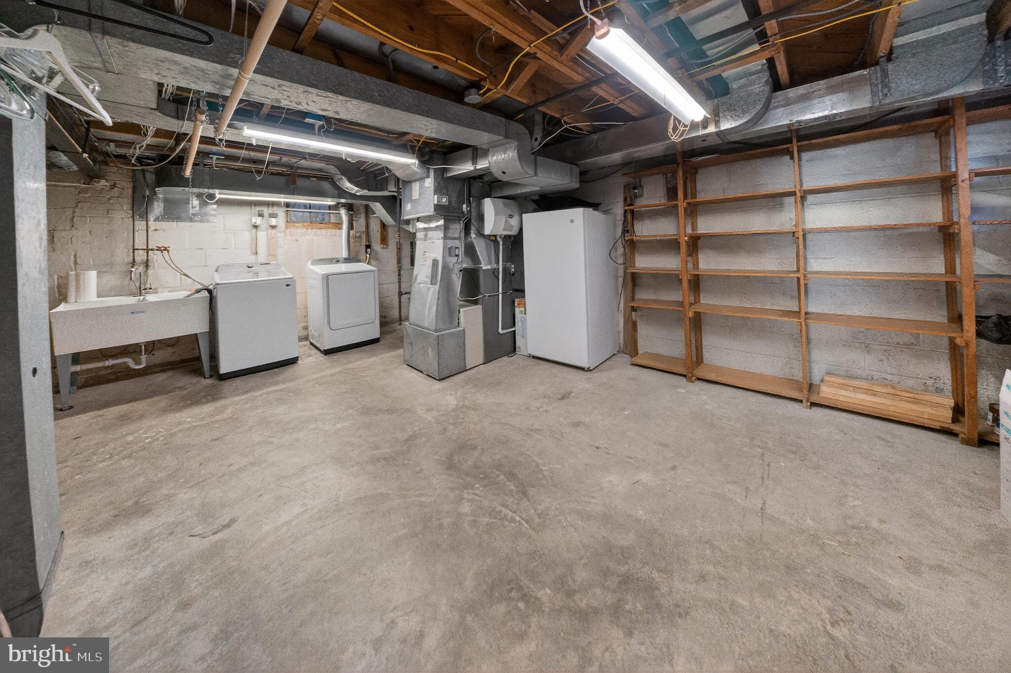 BRADLEY HILLS - Residential