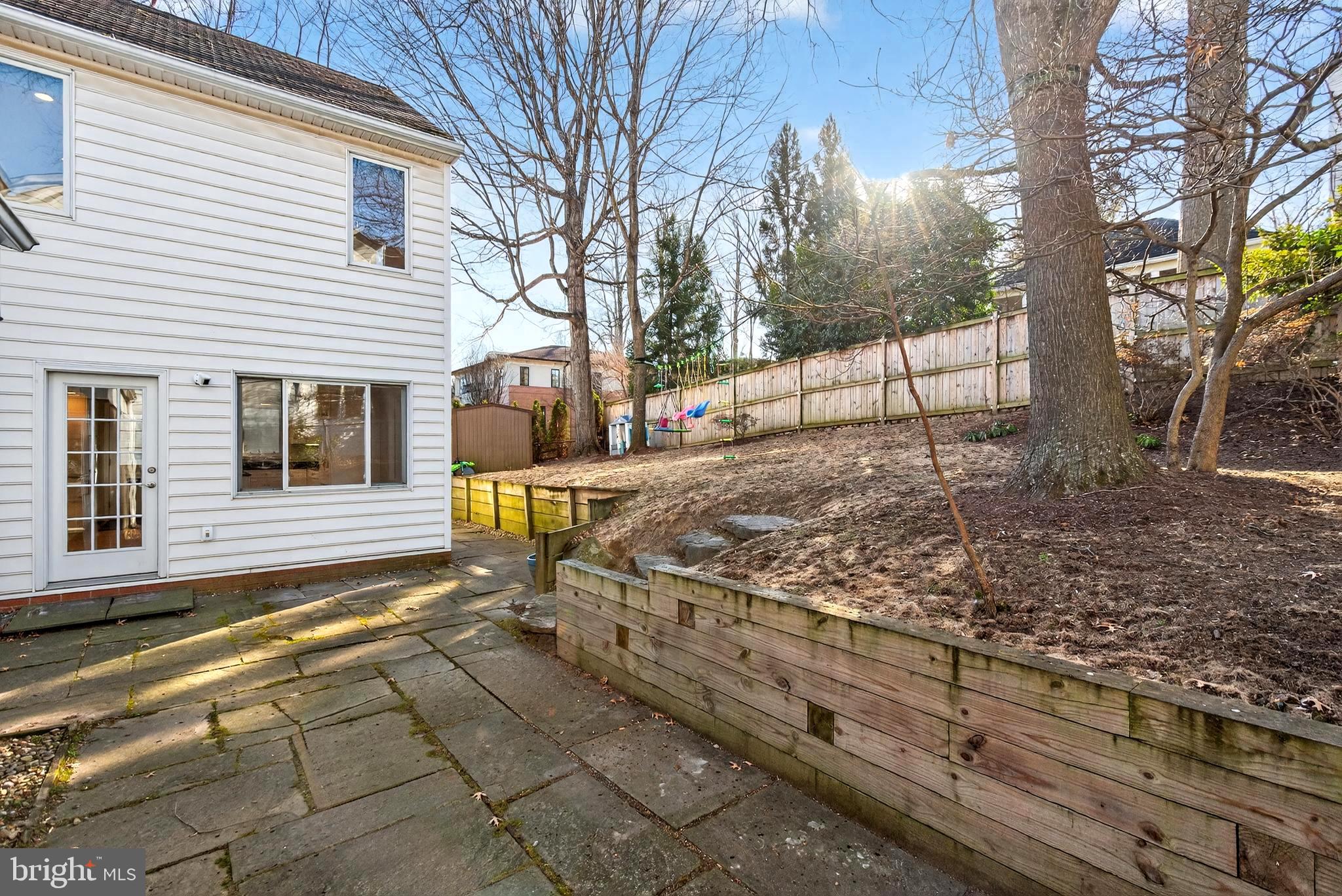 BRADLEY HILLS - Residential