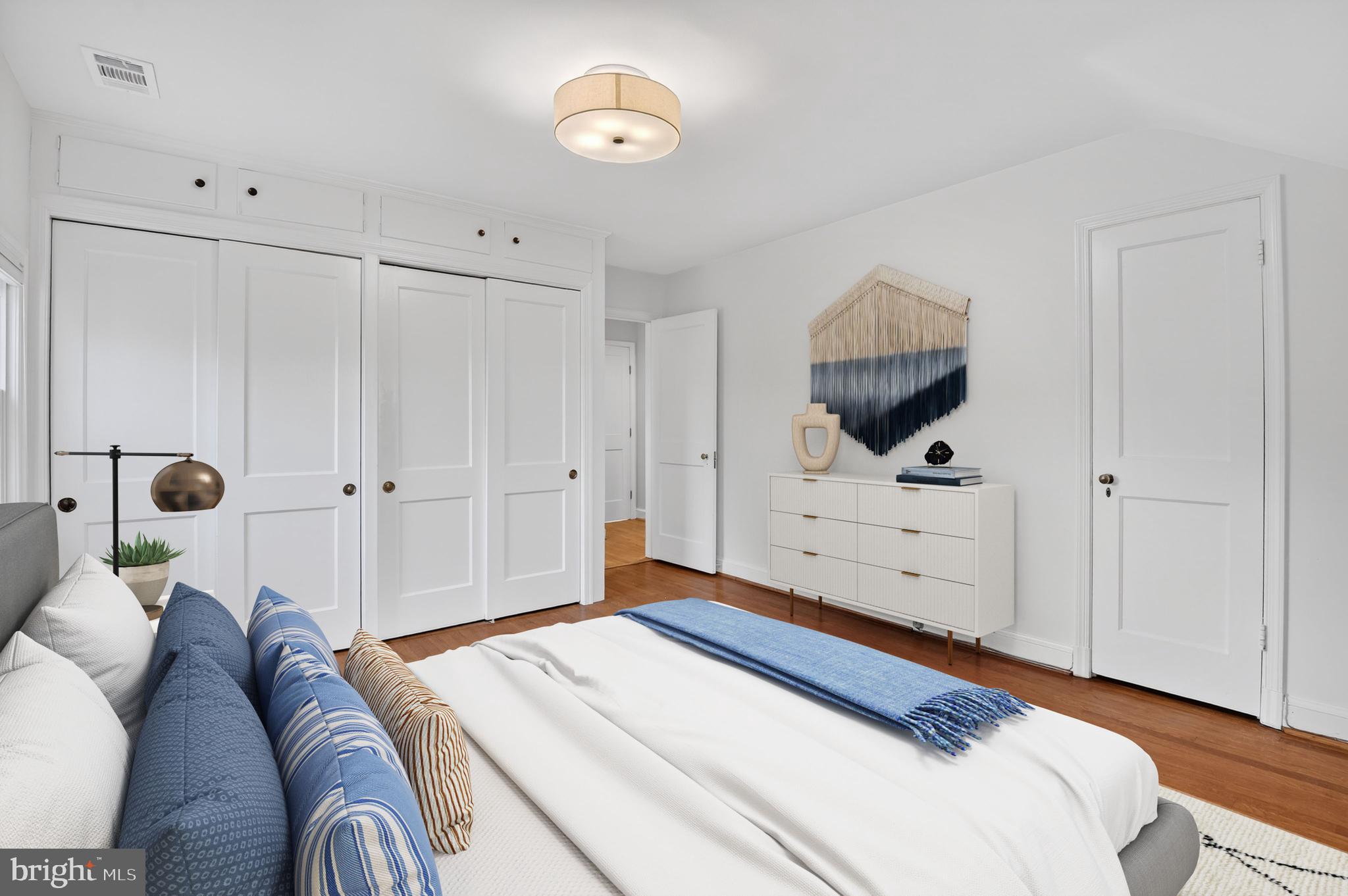 BRADLEY HILLS - Residential