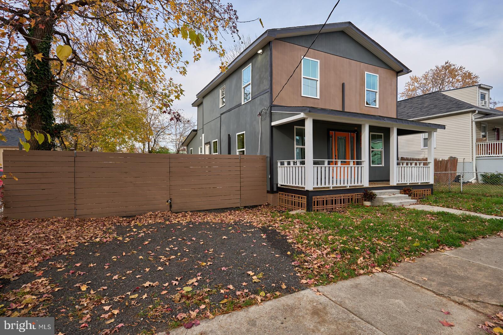 OAKMONT - Residential