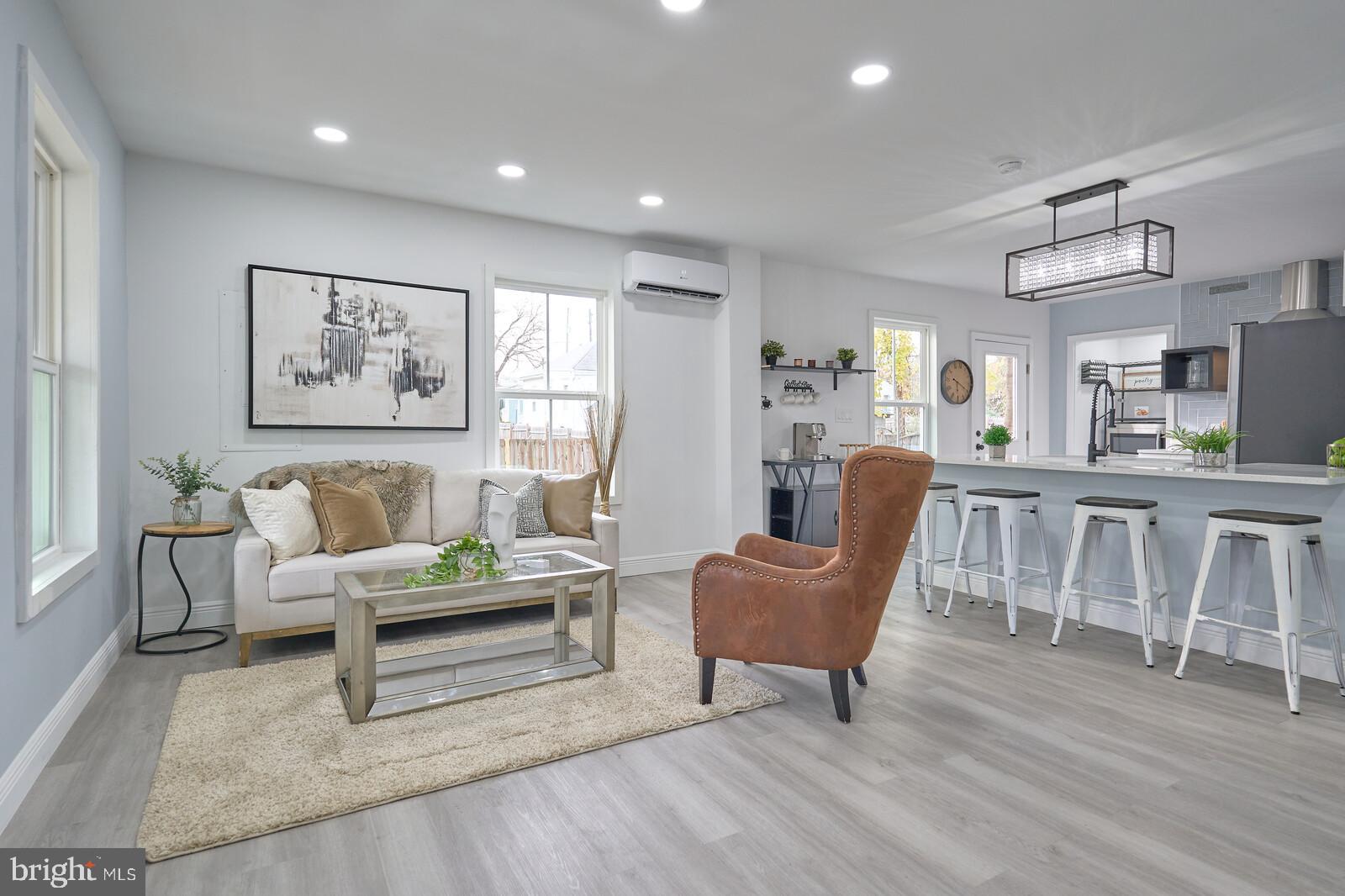 OAKMONT - Residential